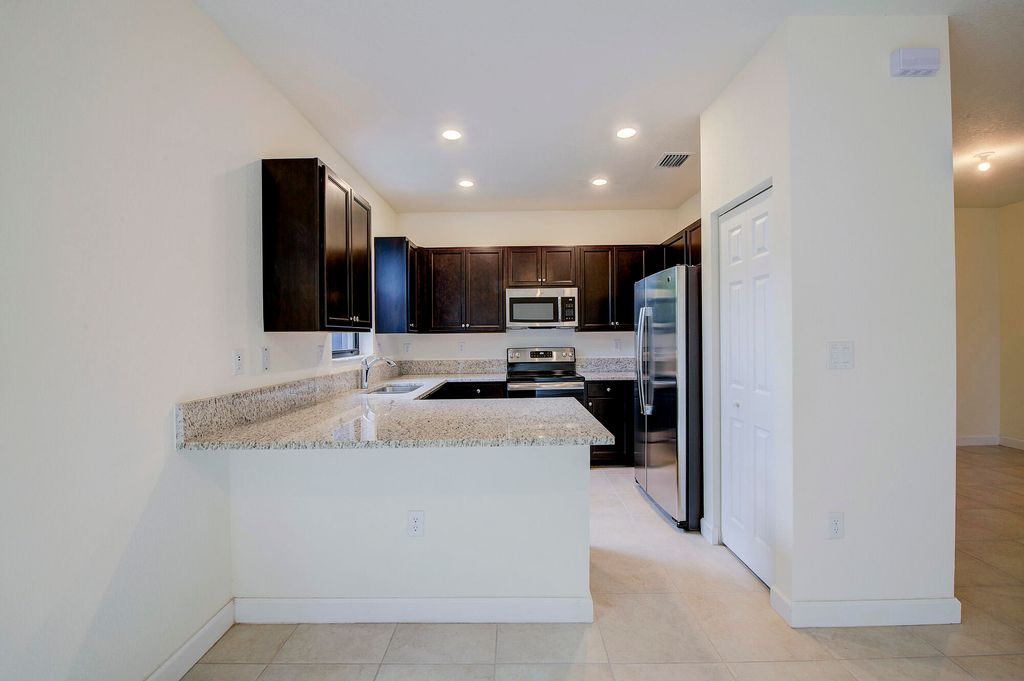 Photo of 6574 S Anise Court, Davie, FL 33314 (MLS # B26016072)