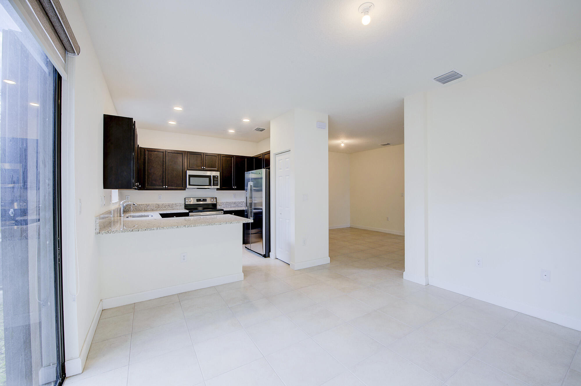BRETON PARK AT DAVIE - Residential Lease