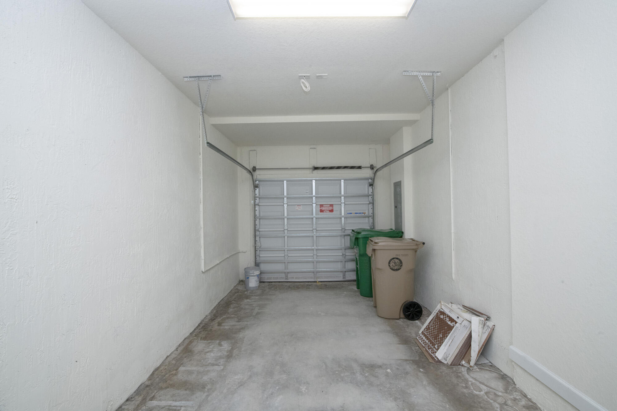 BRETON PARK AT DAVIE - Residential Lease