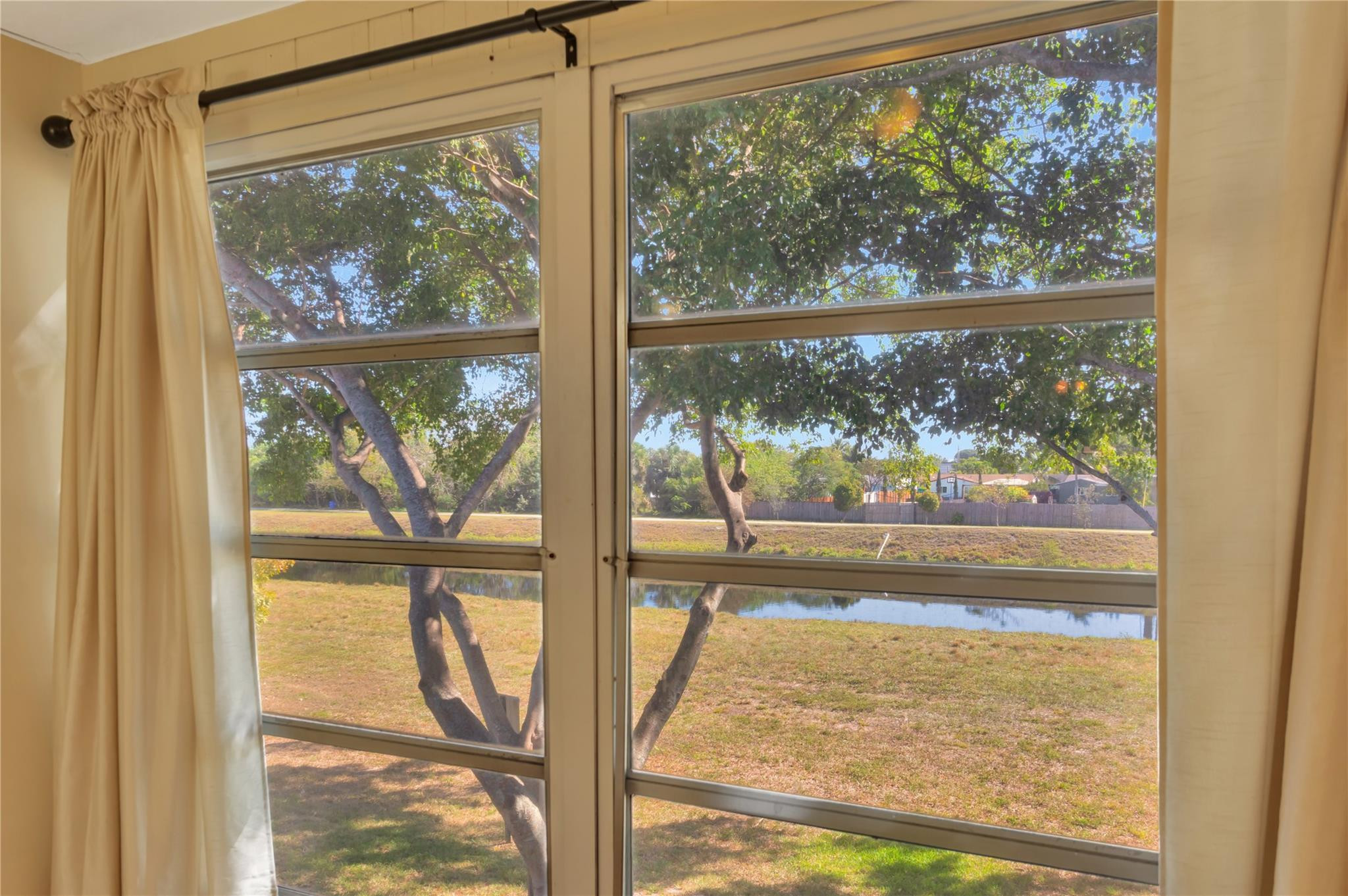 ORIOLE GARDENS THREE - Residential