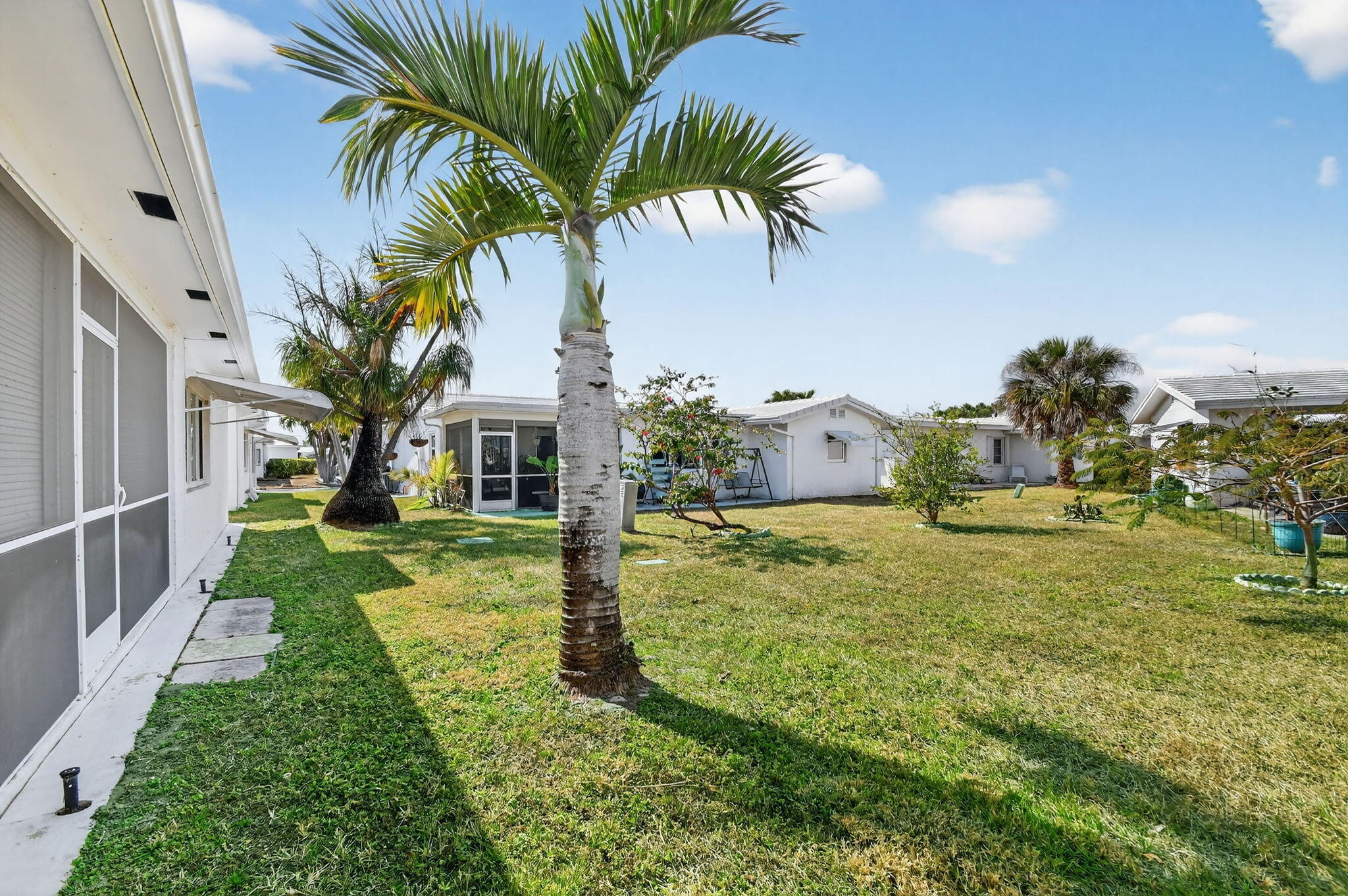 PALM BEACH LEISUREVILLE SEC 10 - Residential