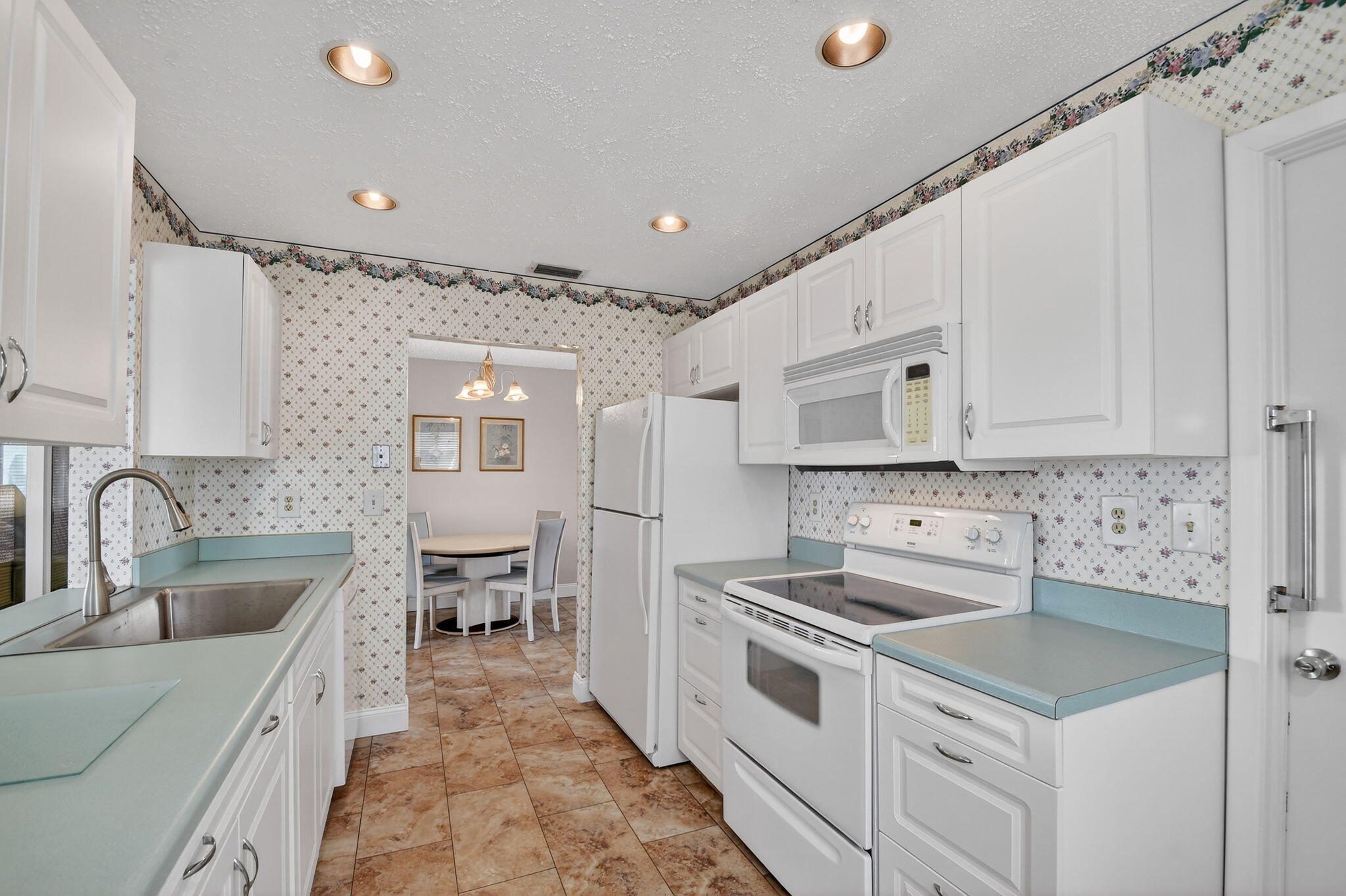 PALM BEACH LEISUREVILLE SEC 10 - Residential