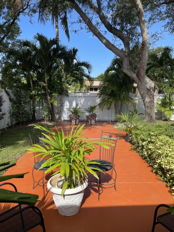 8670 NW 19th Street
