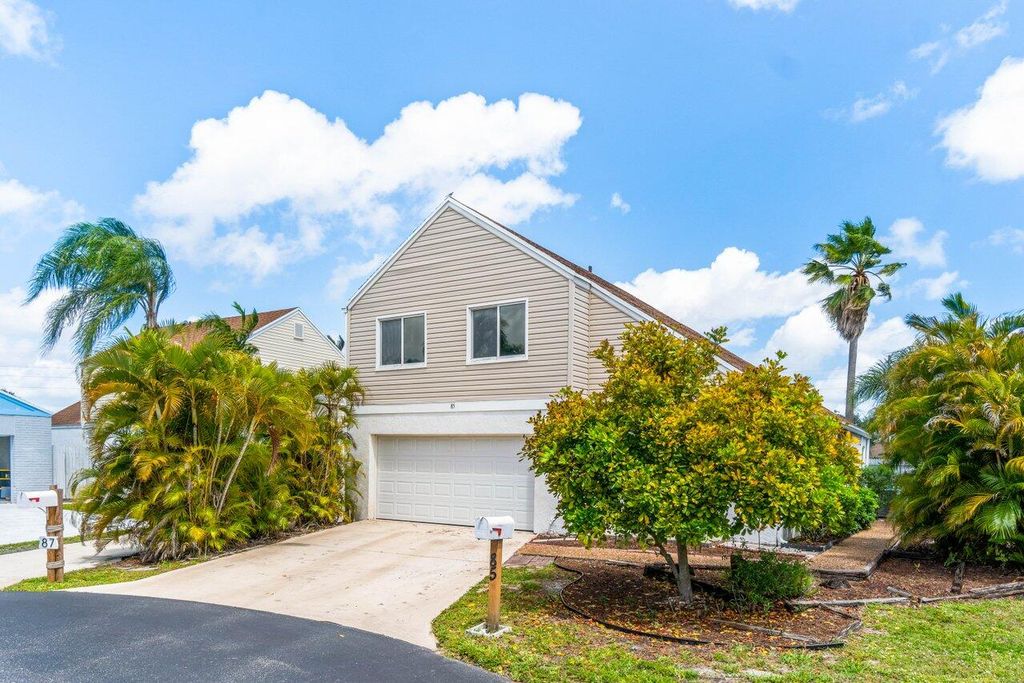 Photo of 85 Buxton Lane, Boynton Beach, FL 33426 (MLS # R10972597)