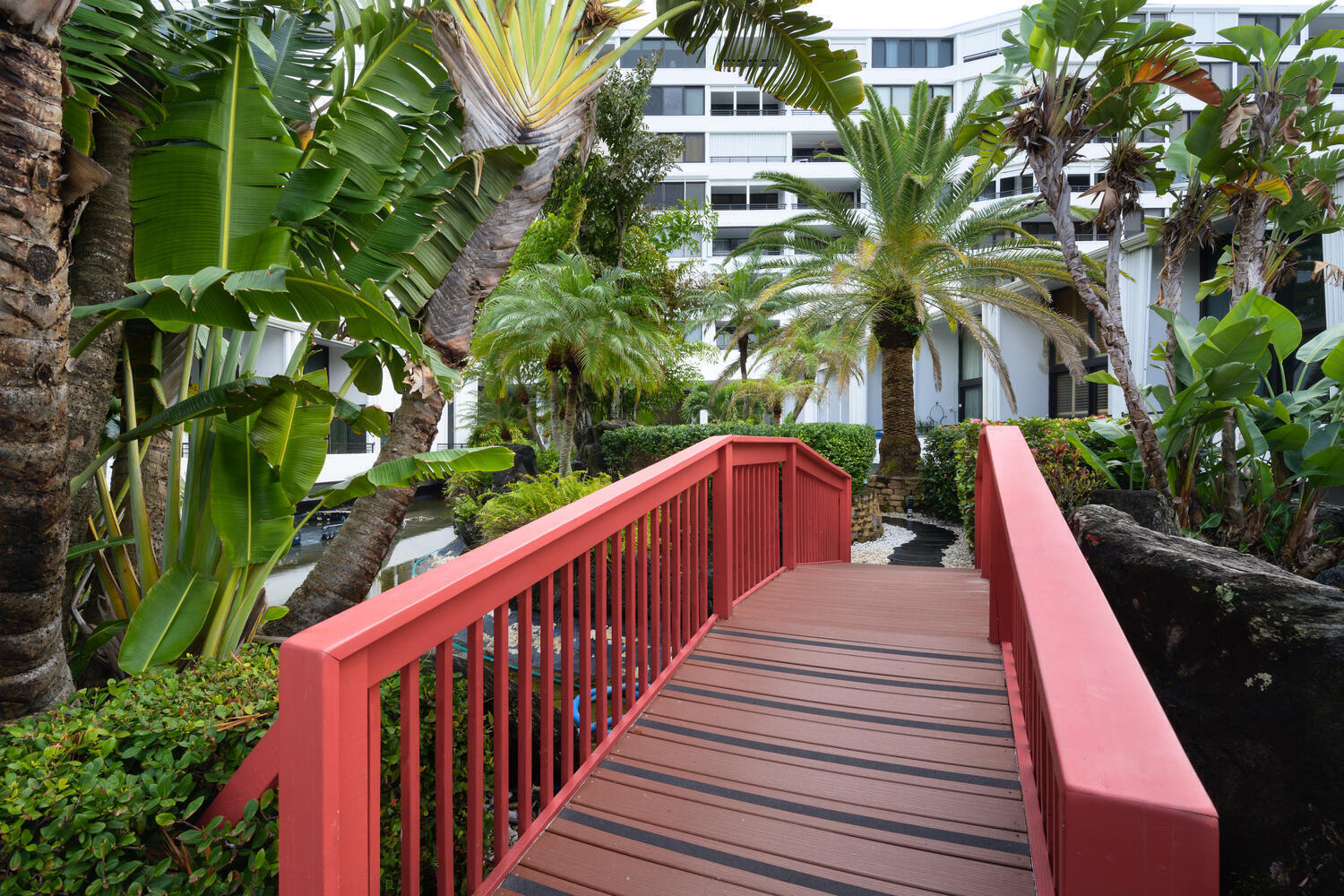 MAYFAIR HOUSE CONDO - Residential Lease