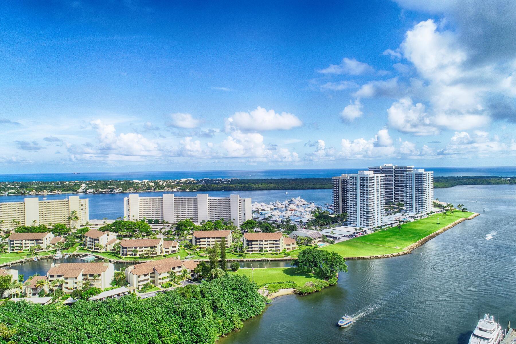 OLD PORT COVE LAKE POINT - Residential