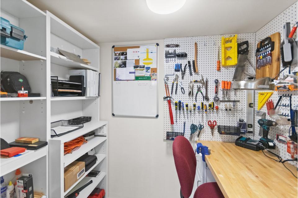 OLD PORT COVE LAKE POINT - Residential