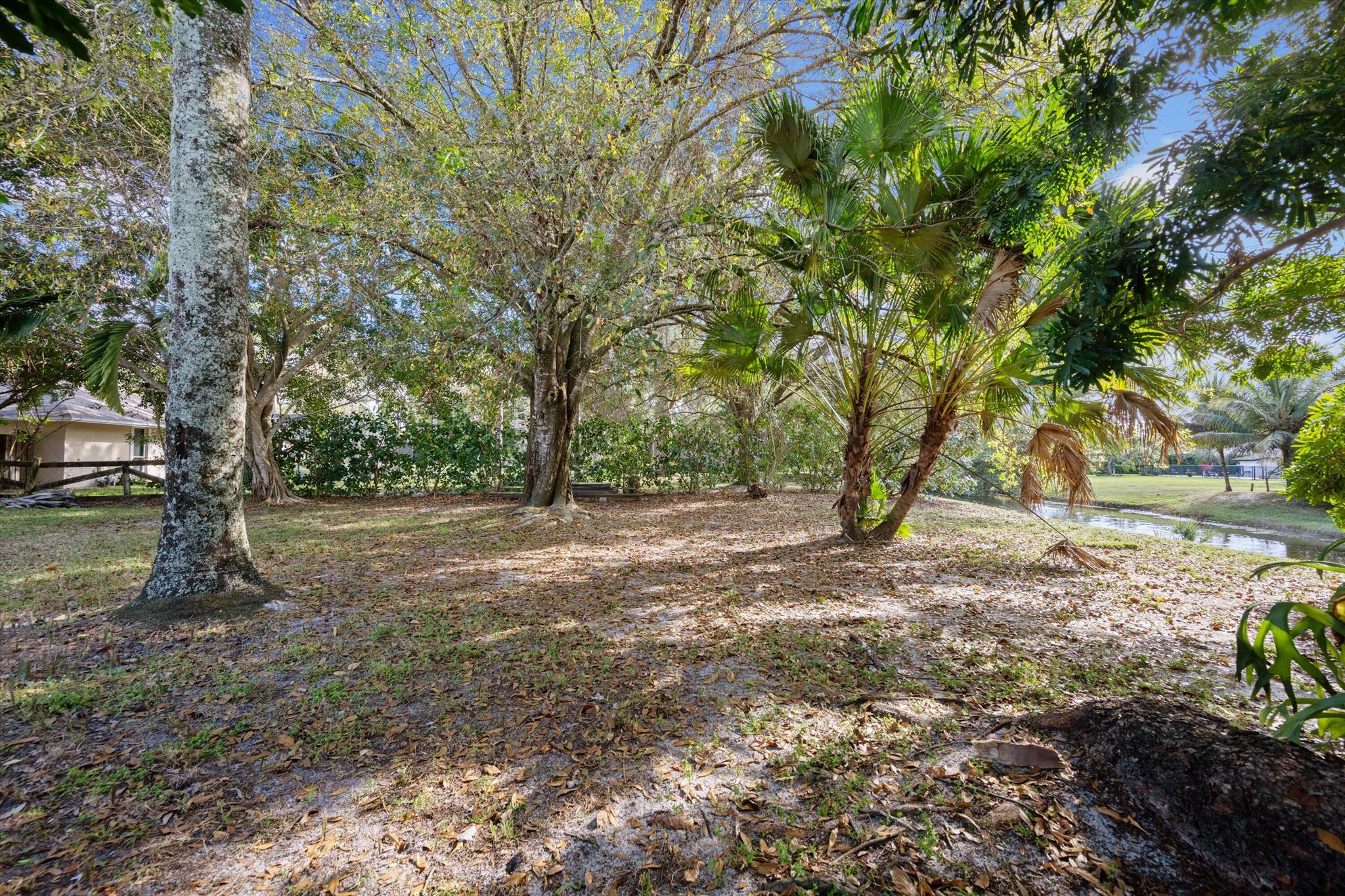 PINES OF WELLINGTON - Residential