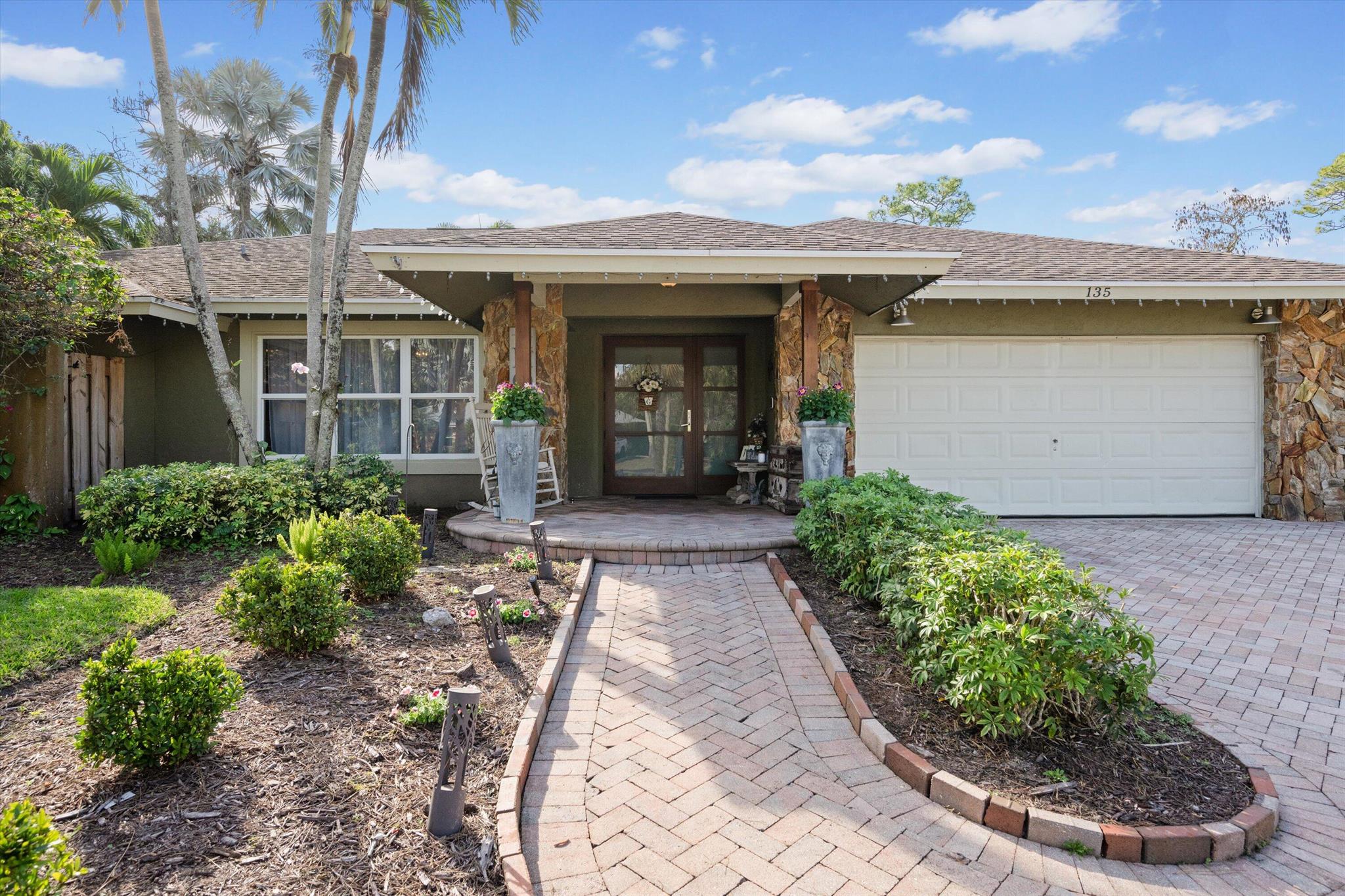 PINES OF WELLINGTON - Residential
