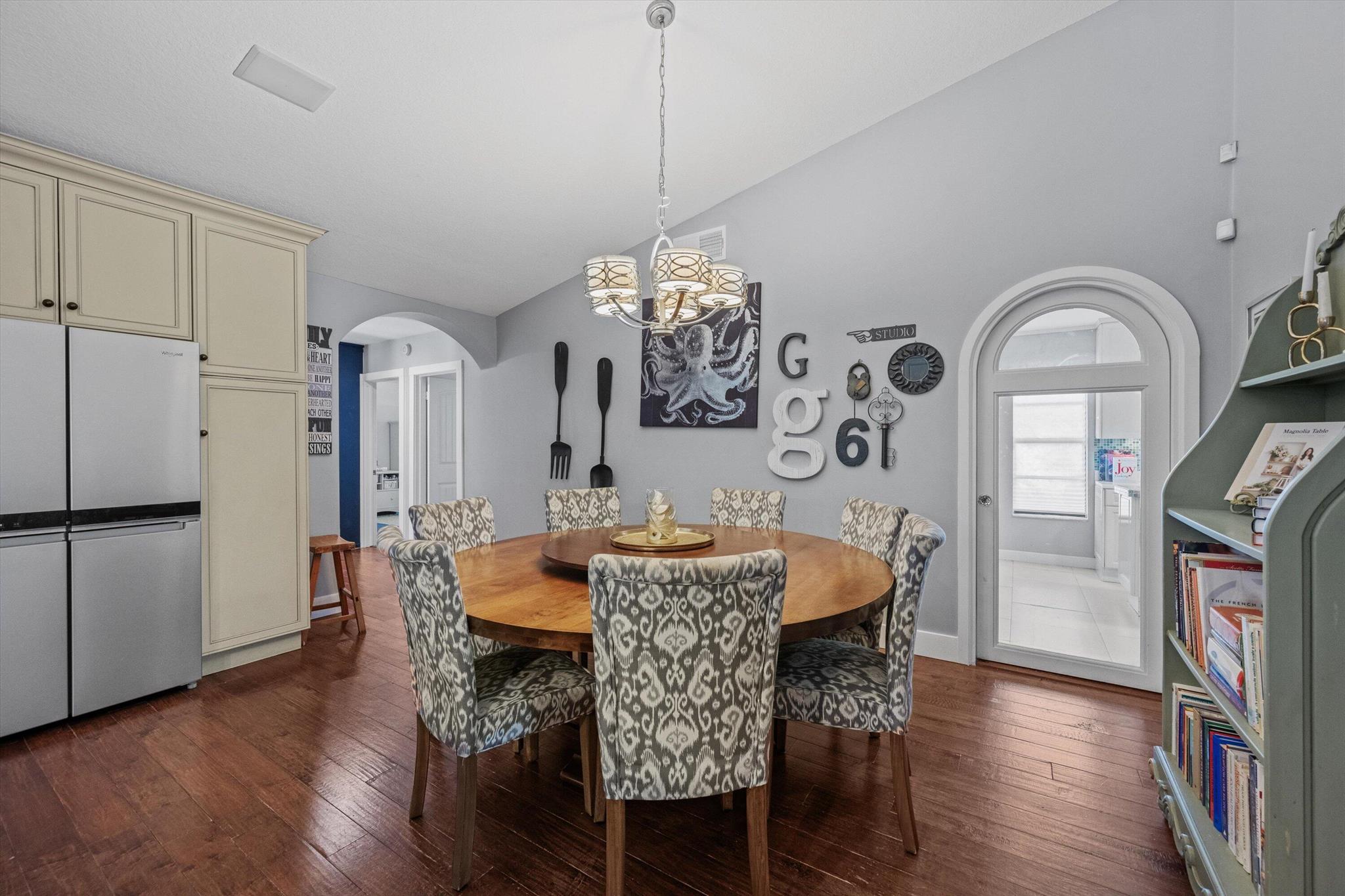 PINES OF WELLINGTON - Residential