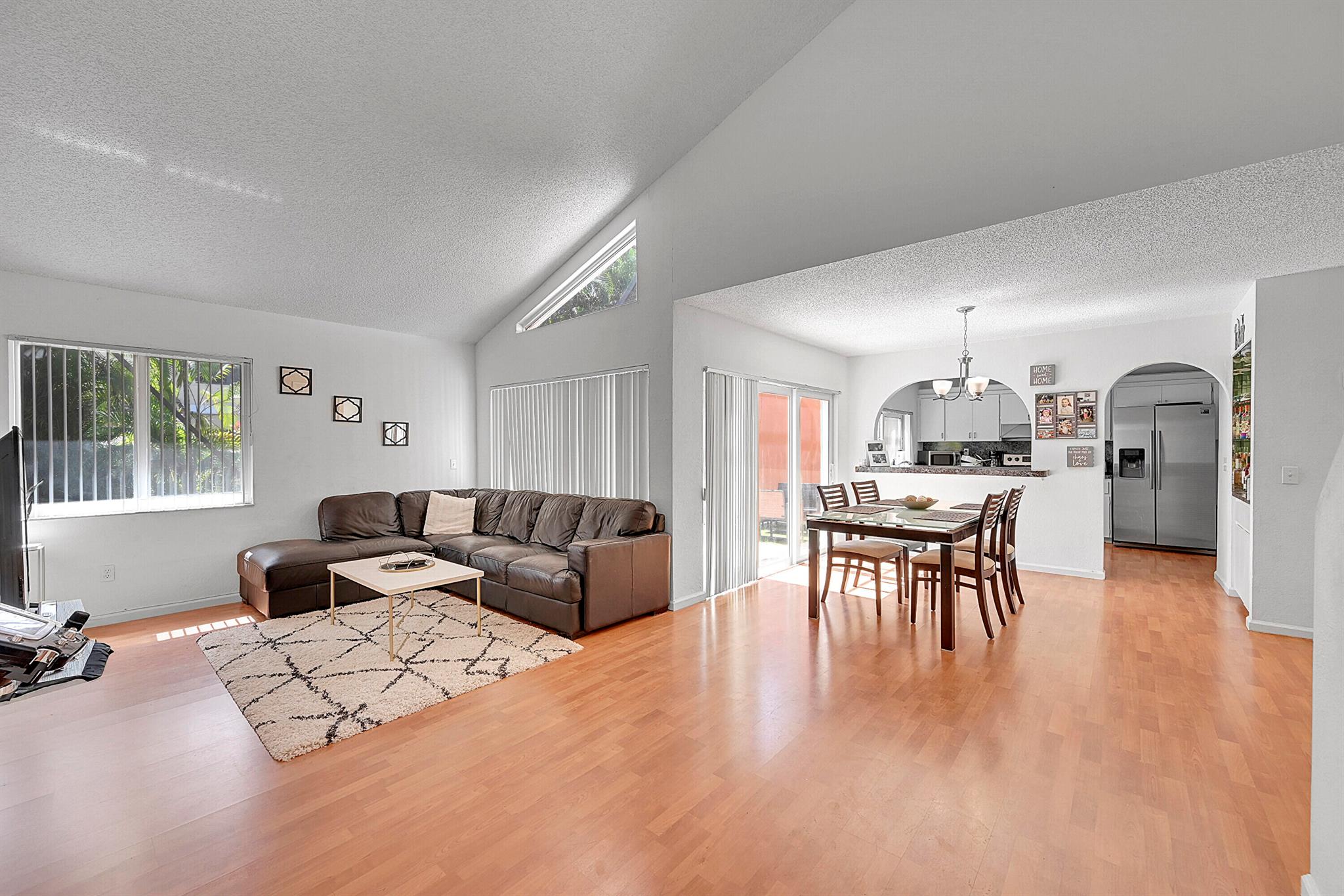 6134 Belleza Lane