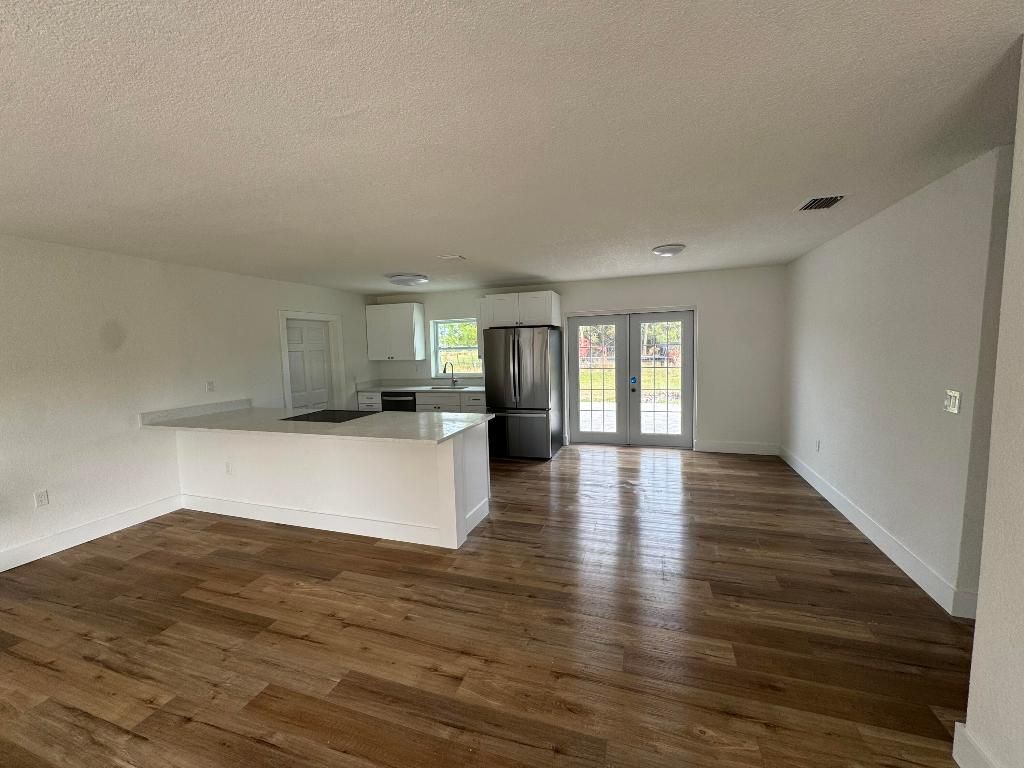 Photo of 5800 Melville Road, Fort Pierce, FL 34982 (MLS # R11154526)