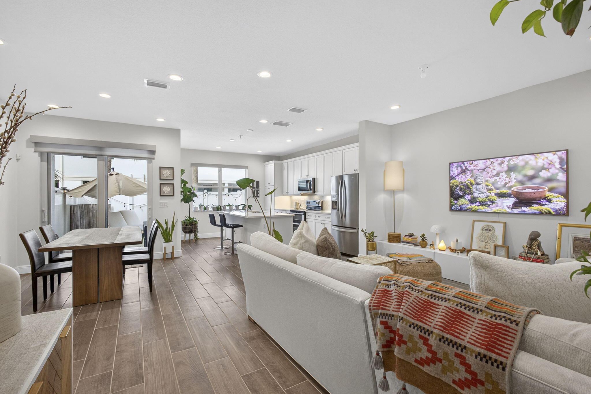 1825 Sandpiper Pointe Place 1825