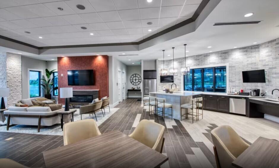 HIGHPOINTE - Residential