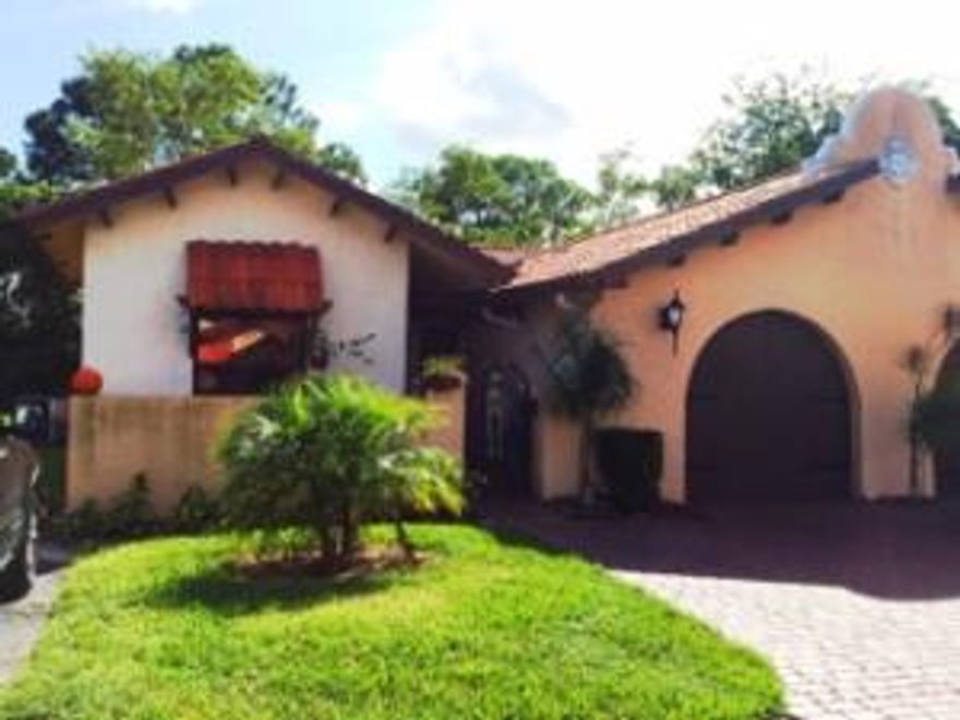 RARELY AVAILABLE! Beautiful 2/2 rental in Casa Del Rey. Available 11/25. Basic cable & HBO is included in rent. This property has been owner occupied since purchased and kept in pristine condition. Take advantage of the open concept floor plan. This property also offers a 1 car garage along with an upgraded kitchen. Owner upgraded touches throughout the property offer a true feeling of home. The screened in patio allows you to enjoy the peaceful ambiance of this community.Casa Del Rey offers tennis and a community pool. Pets are allowed with weight and breed restrictions. Casa Del Rey also requires a common area deposit from all new tenants. Feel at peace in your new rental home knowing the owner is local and readily available to you if needed. This property will not disappoint.View Today!