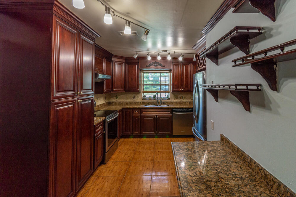 CAM ESTATES - Residential