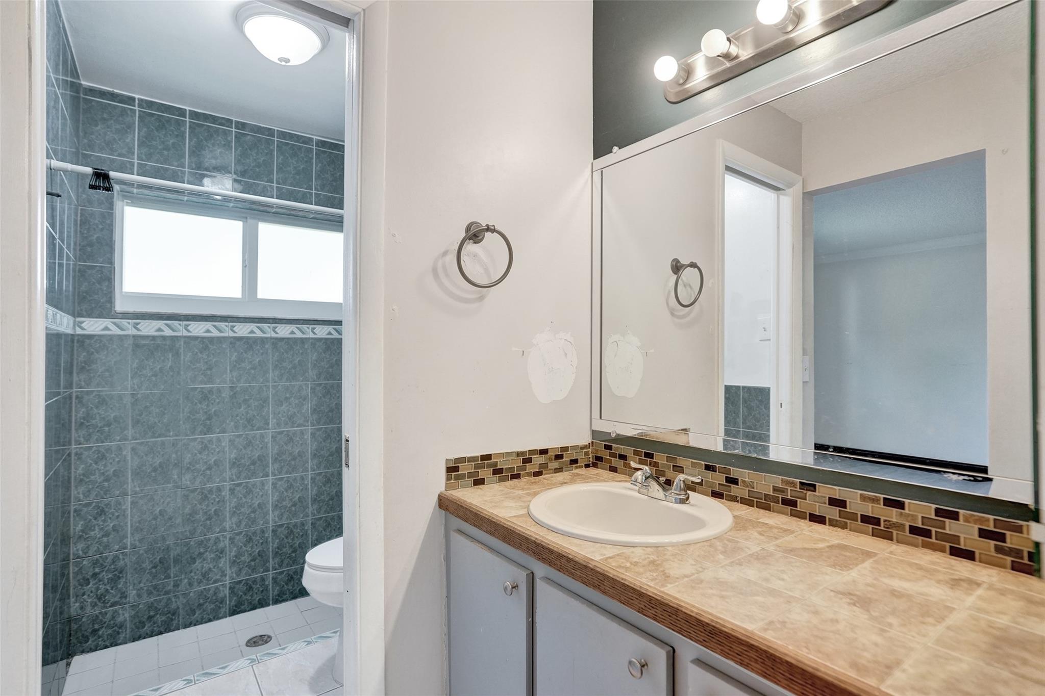 Jacaranda Prcl 338 96-22 - Residential