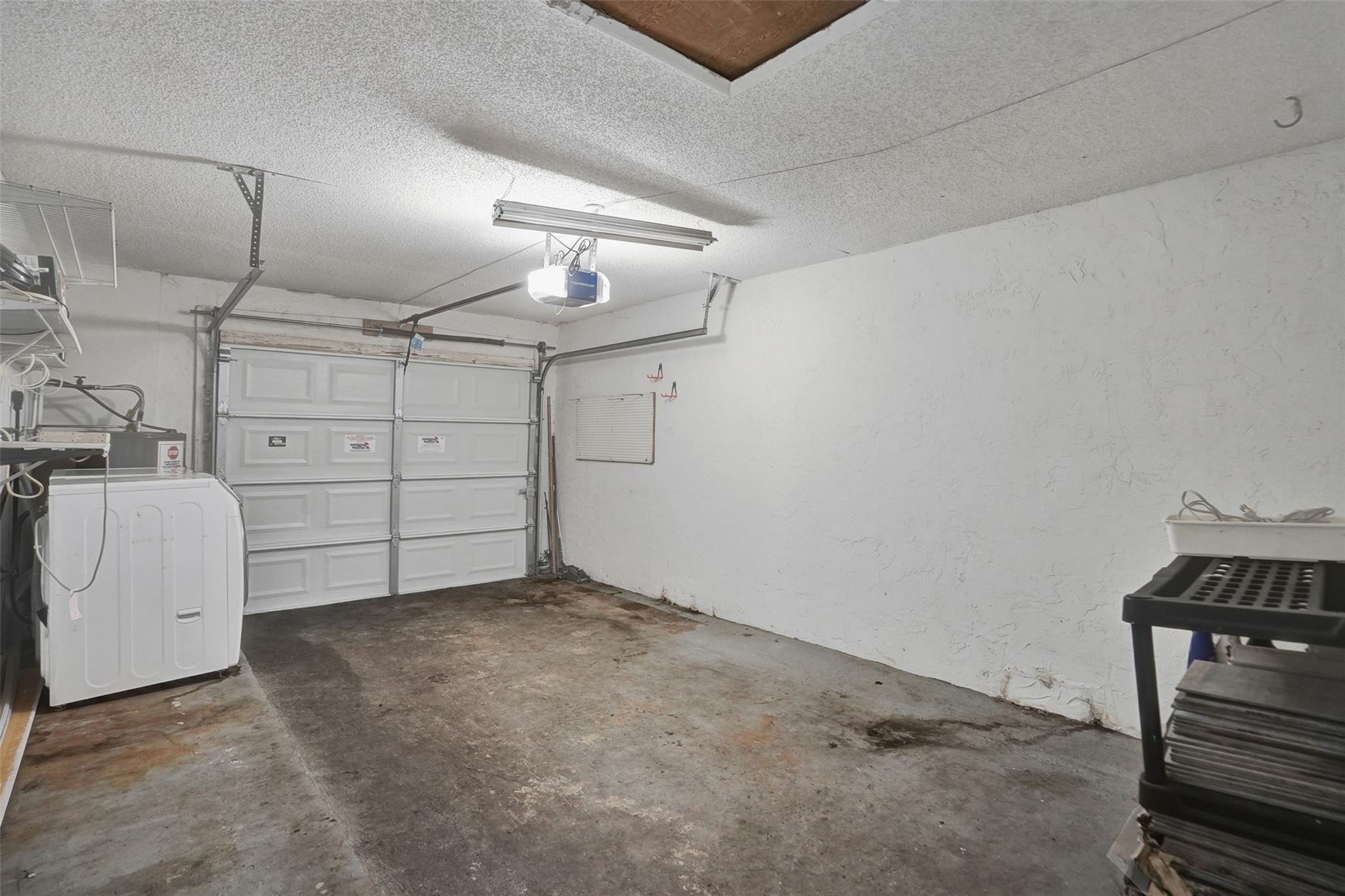 Jacaranda Prcl 338 96-22 - Residential
