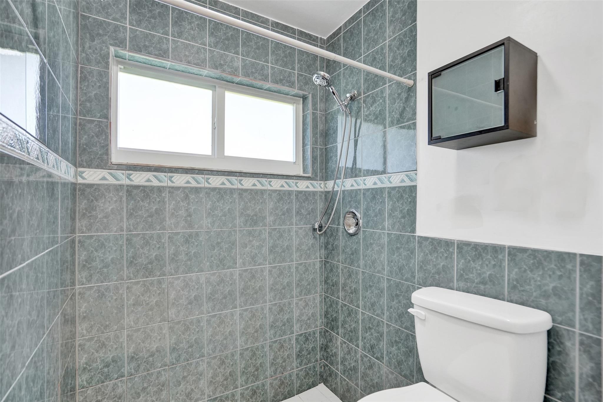 Jacaranda Prcl 338 96-22 - Residential