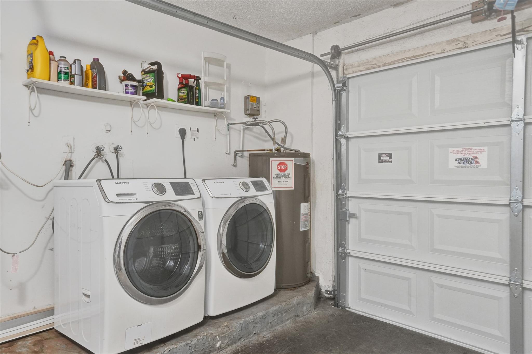 Jacaranda Prcl 338 96-22 - Residential