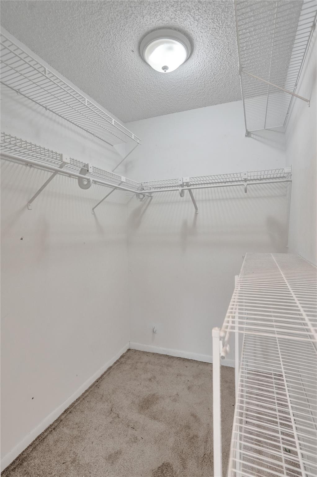 Jacaranda Prcl 338 96-22 - Residential