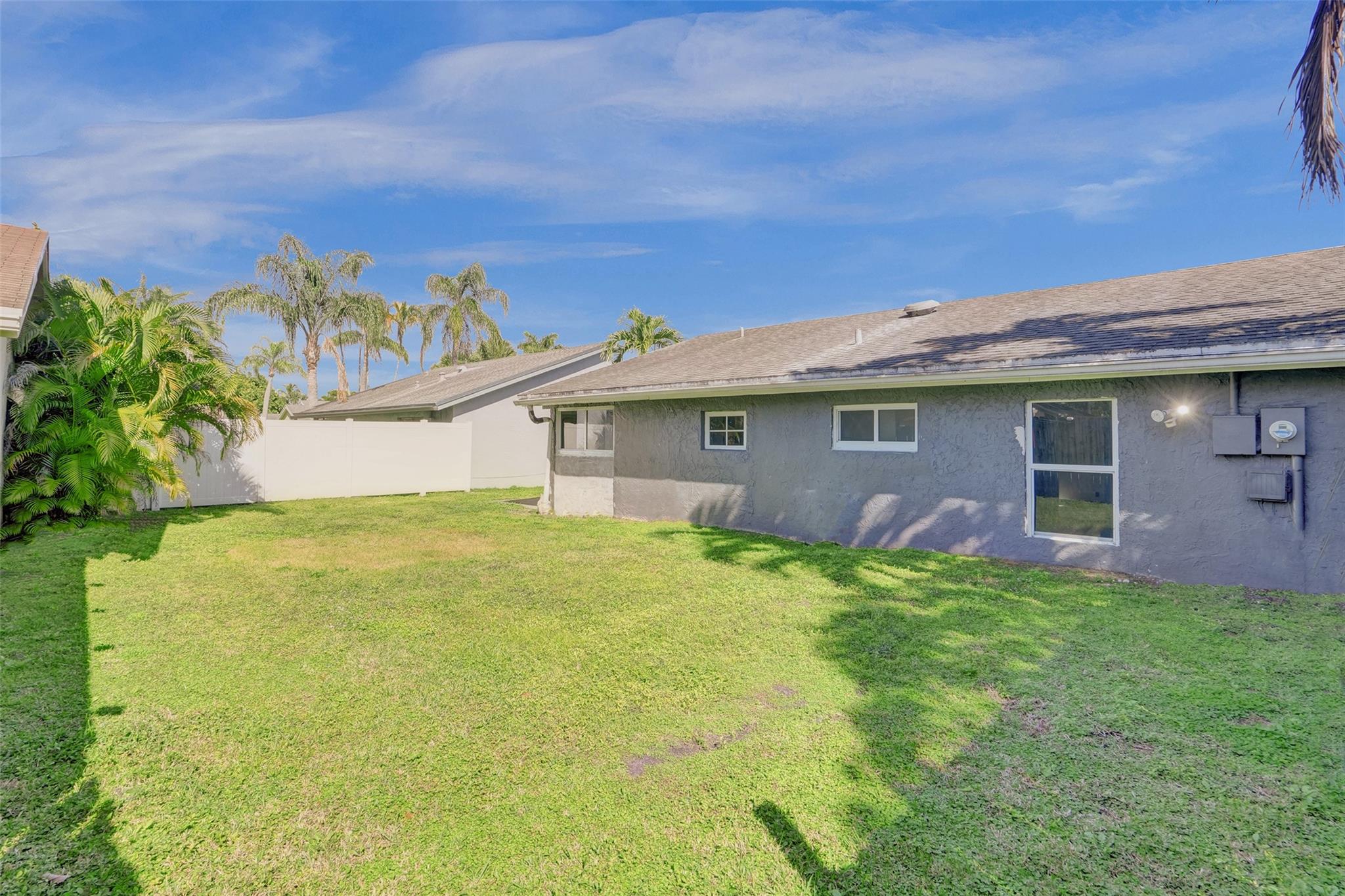 Jacaranda Prcl 338 96-22 - Residential