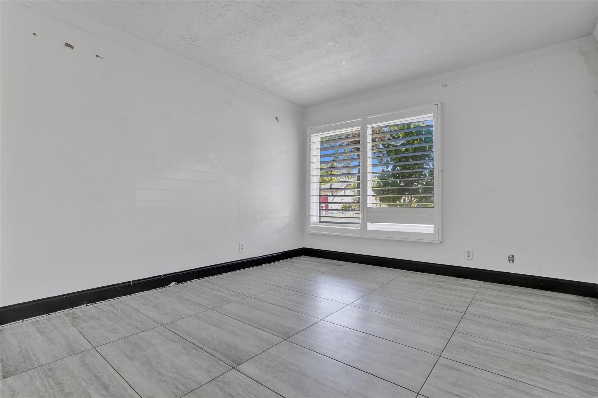 Jacaranda Prcl 338 96-22 - Residential