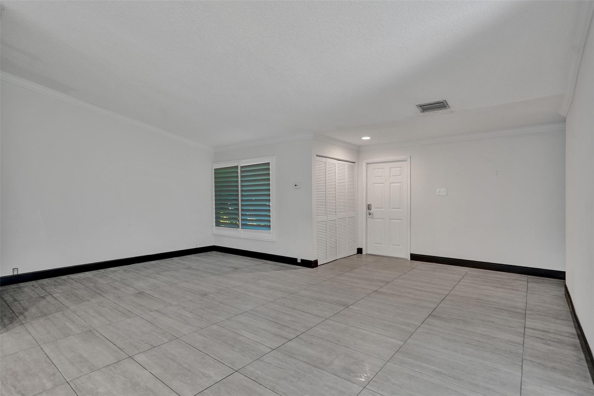 Jacaranda Prcl 338 96-22 - Residential