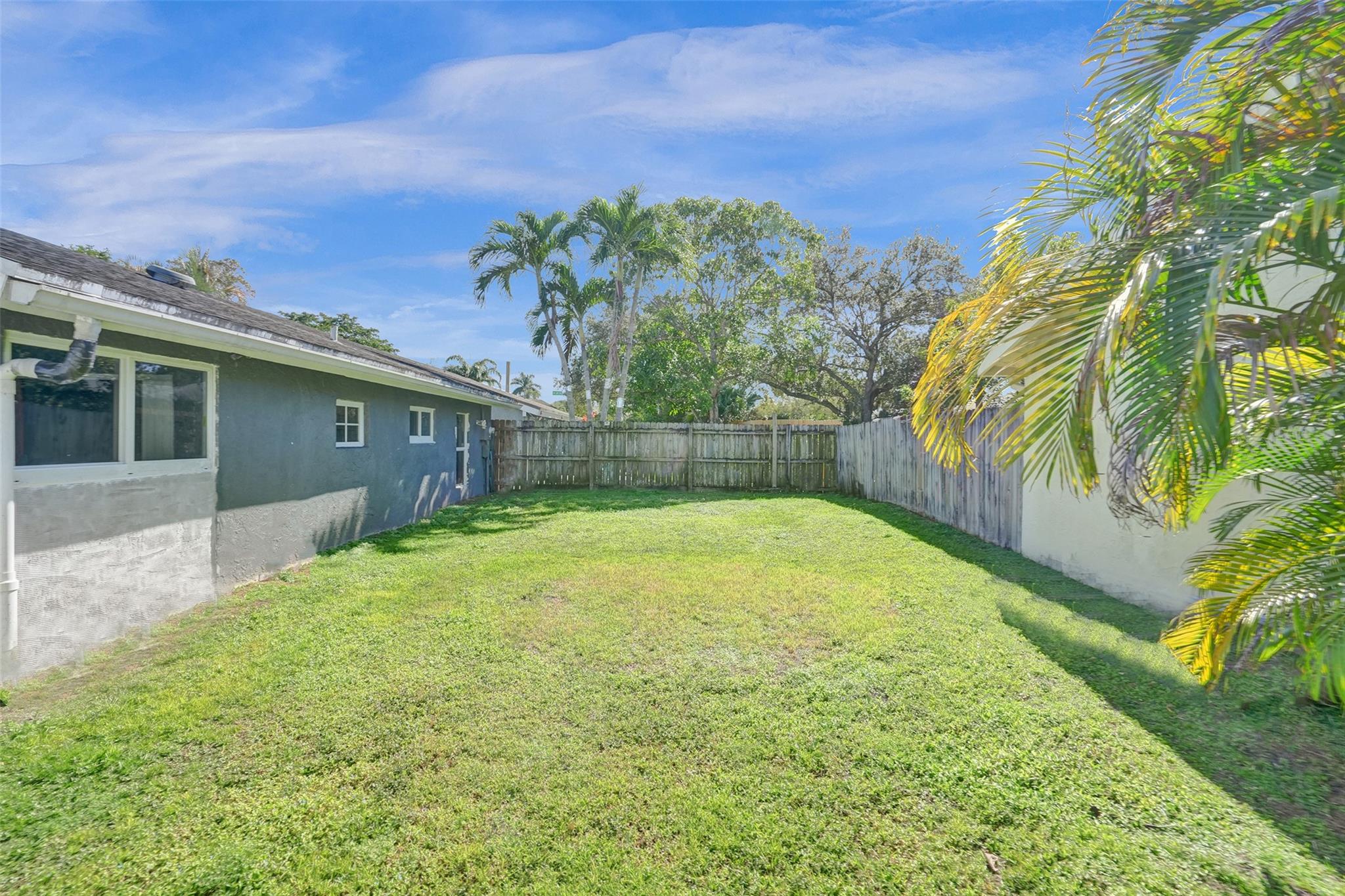 Jacaranda Prcl 338 96-22 - Residential