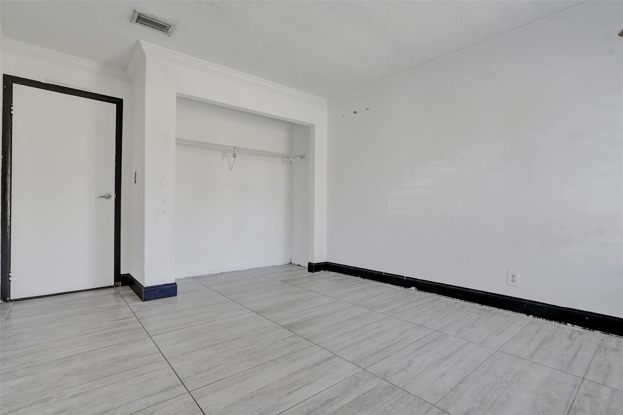 Jacaranda Prcl 338 96-22 - Residential
