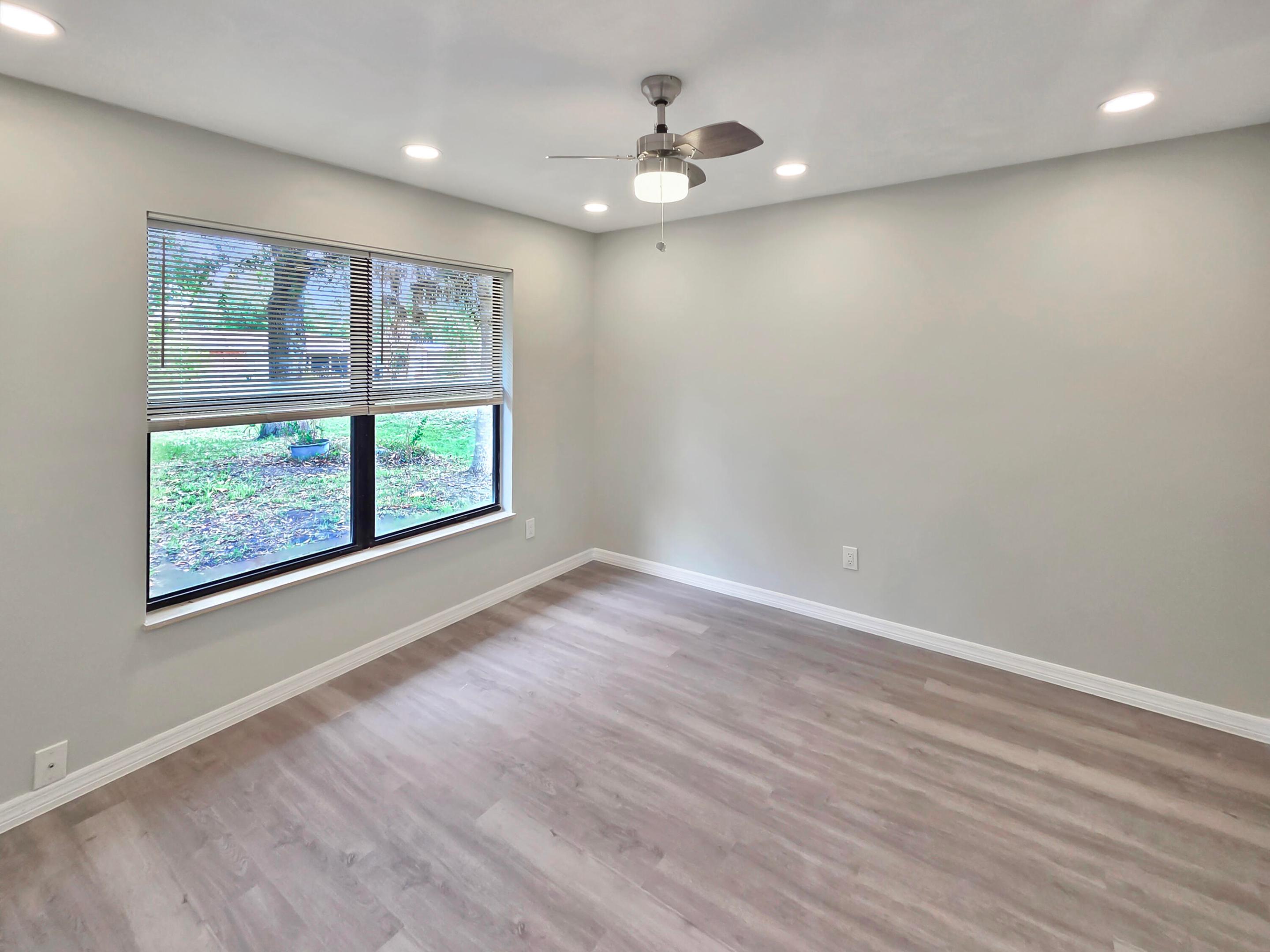 LAKEWOOD PARK UNIT 1 - Residential