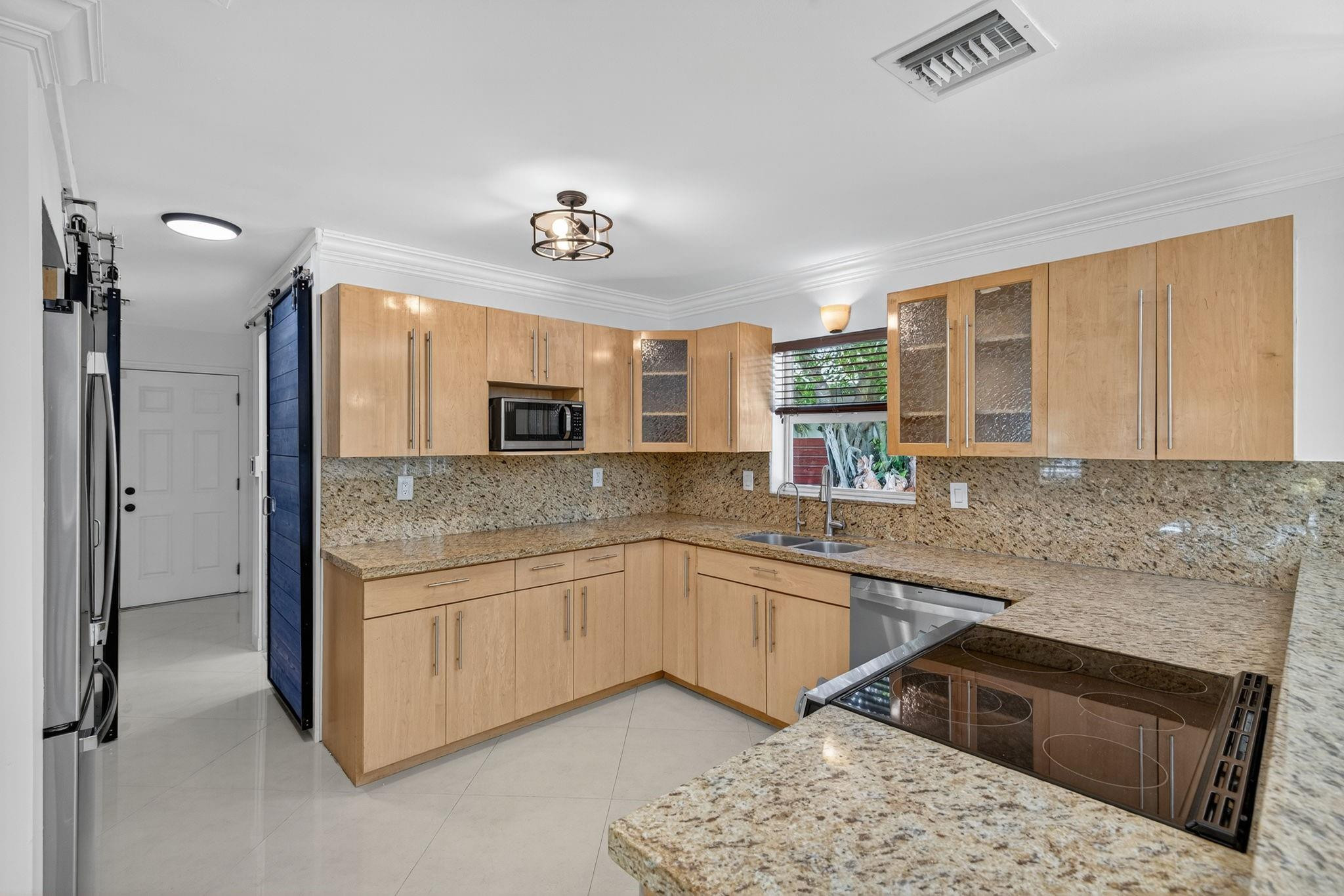 JENADA VILLAS - Residential