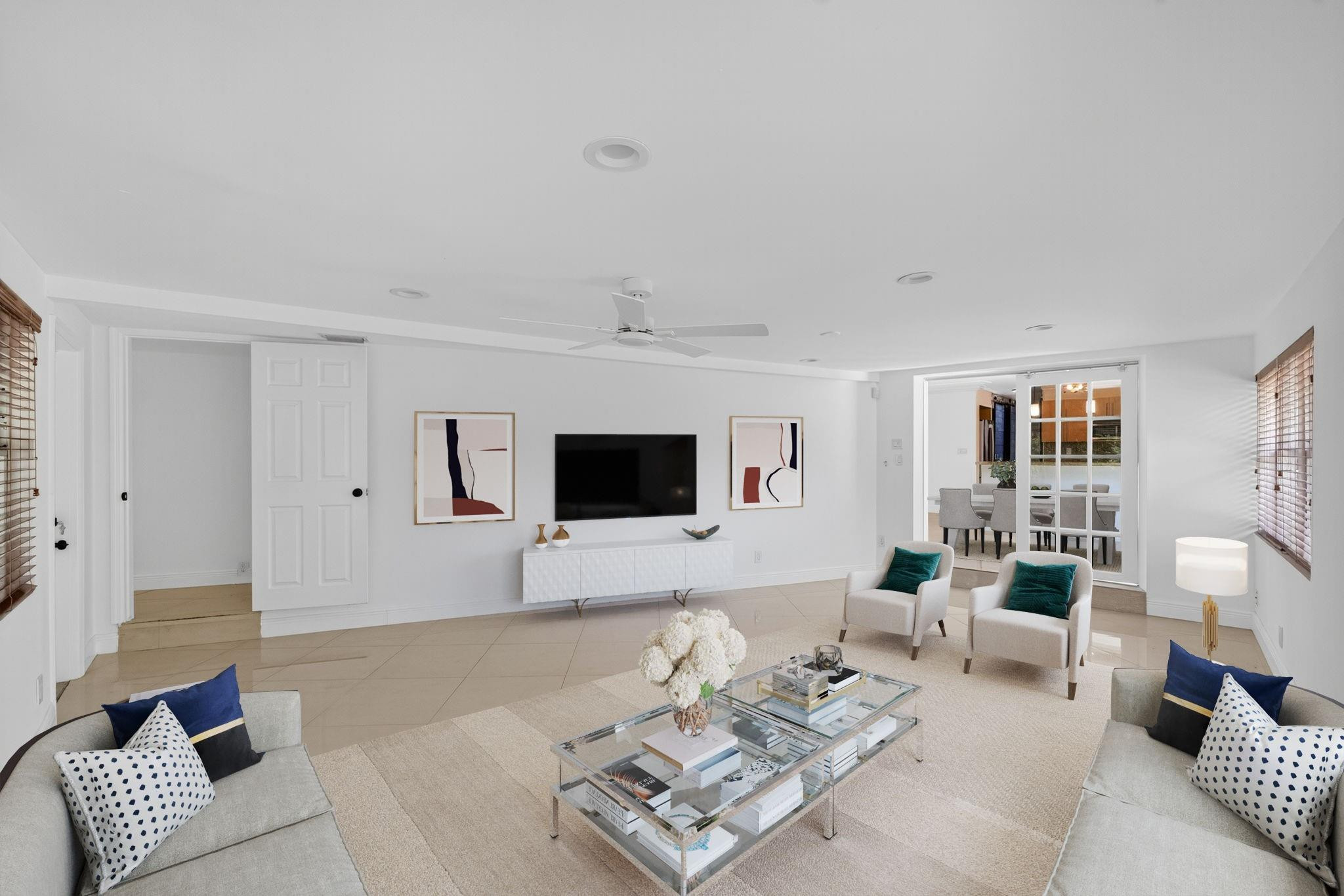 JENADA VILLAS - Residential