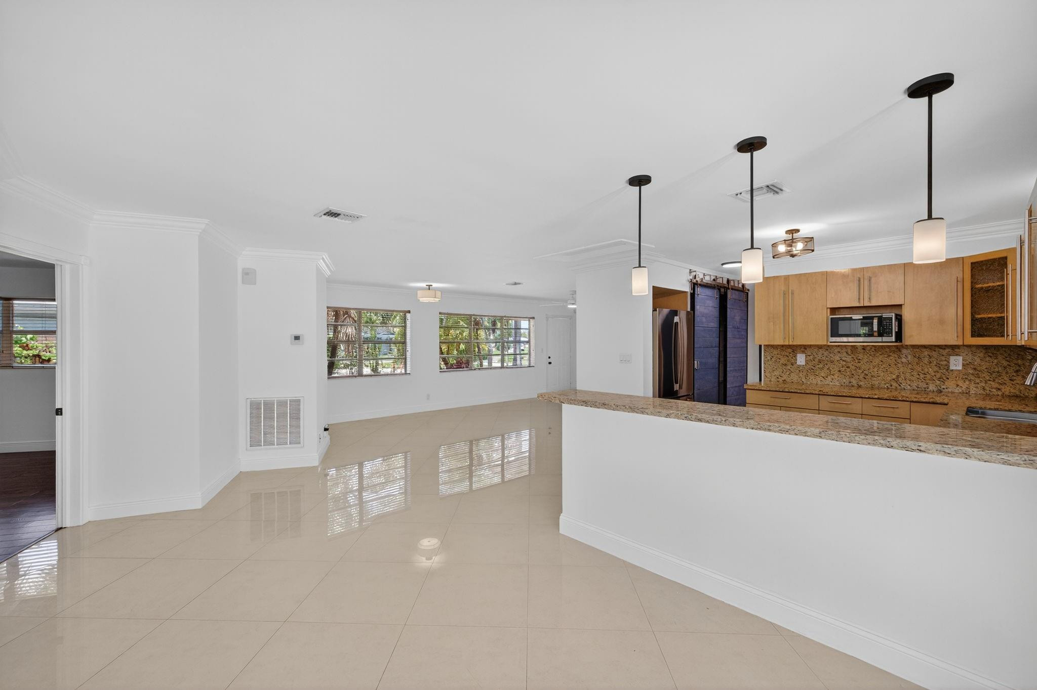 JENADA VILLAS - Residential