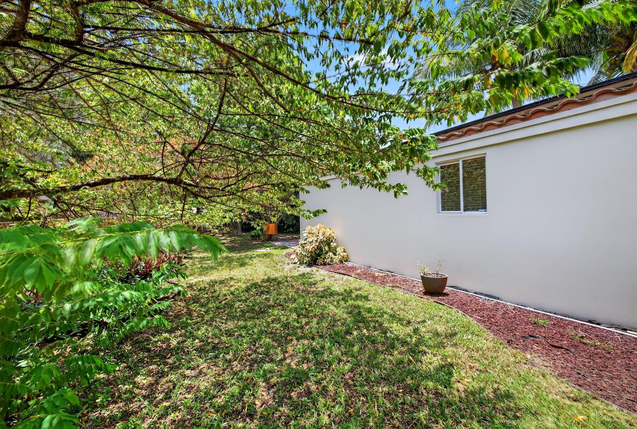 JENADA VILLAS - Residential