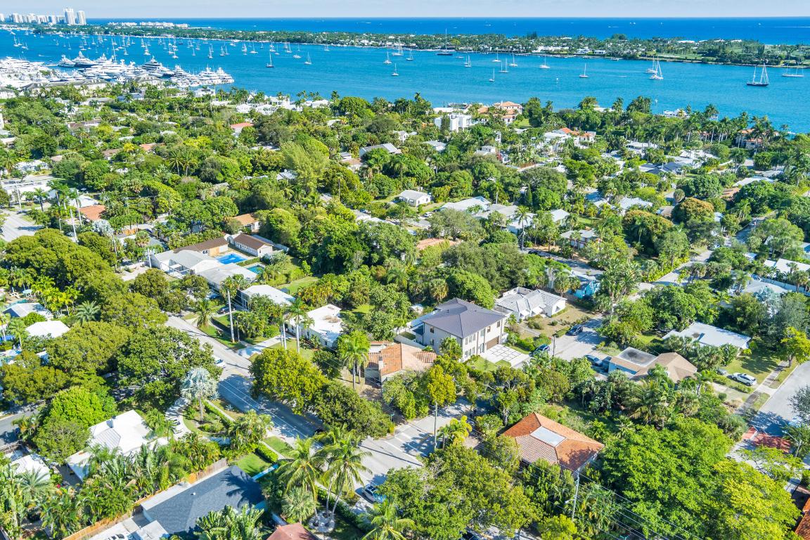 GALE LAKE WORTH 1 REAMNDED - Residential