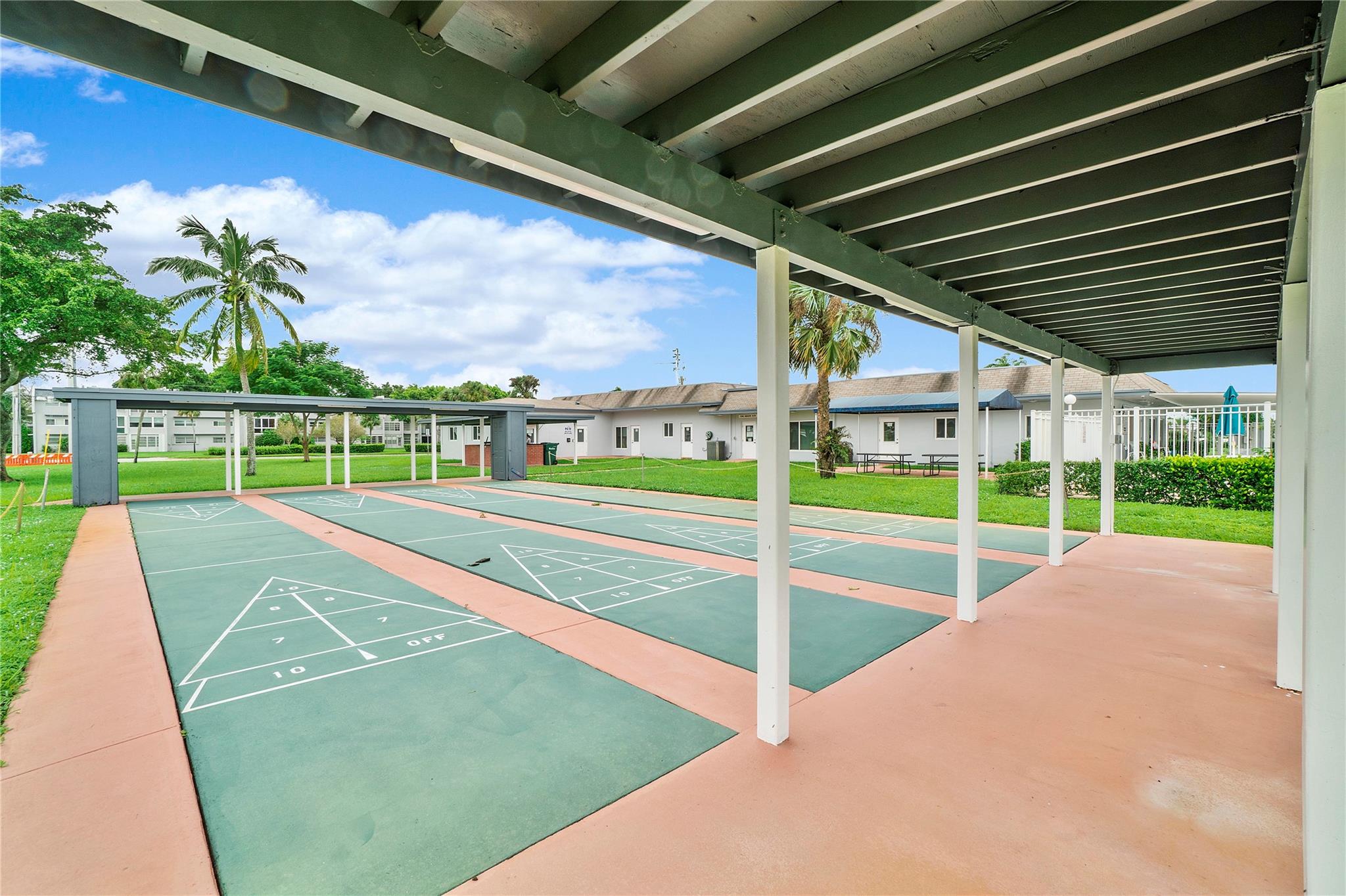 ORIOLE GARDENS CONDO - Residential
