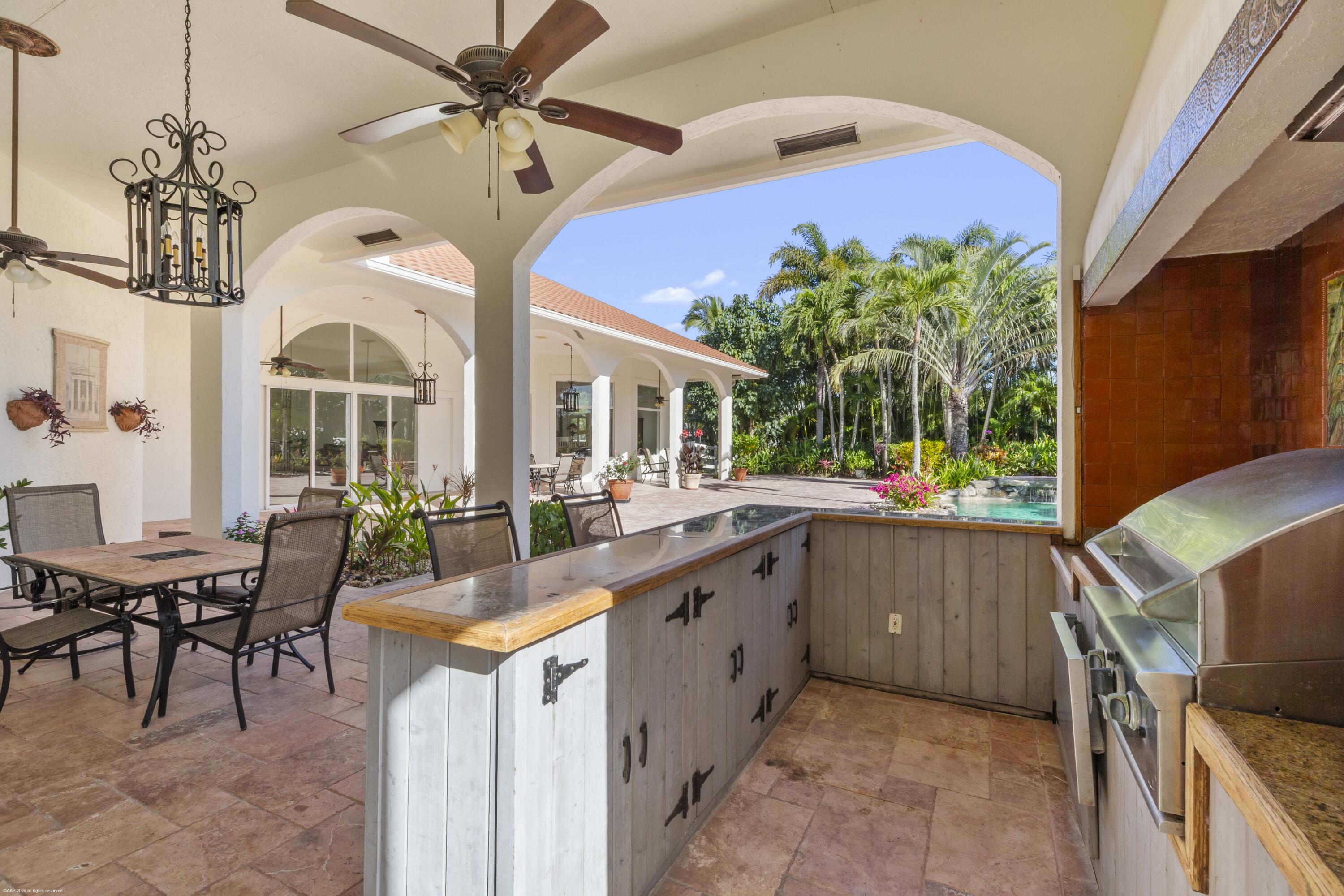 PALM BEACH POINT - Residential