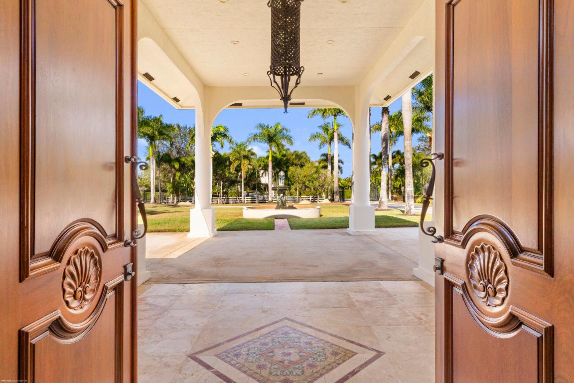 PALM BEACH POINT - Residential