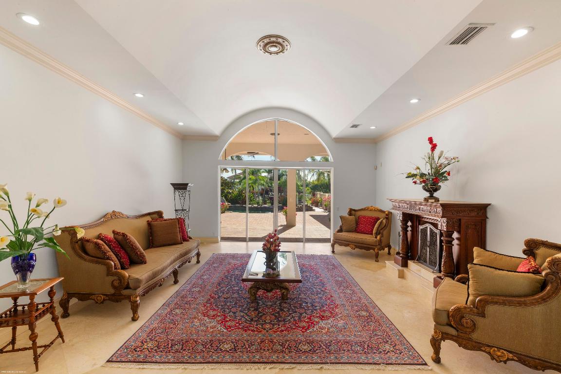 PALM BEACH POINT - Residential