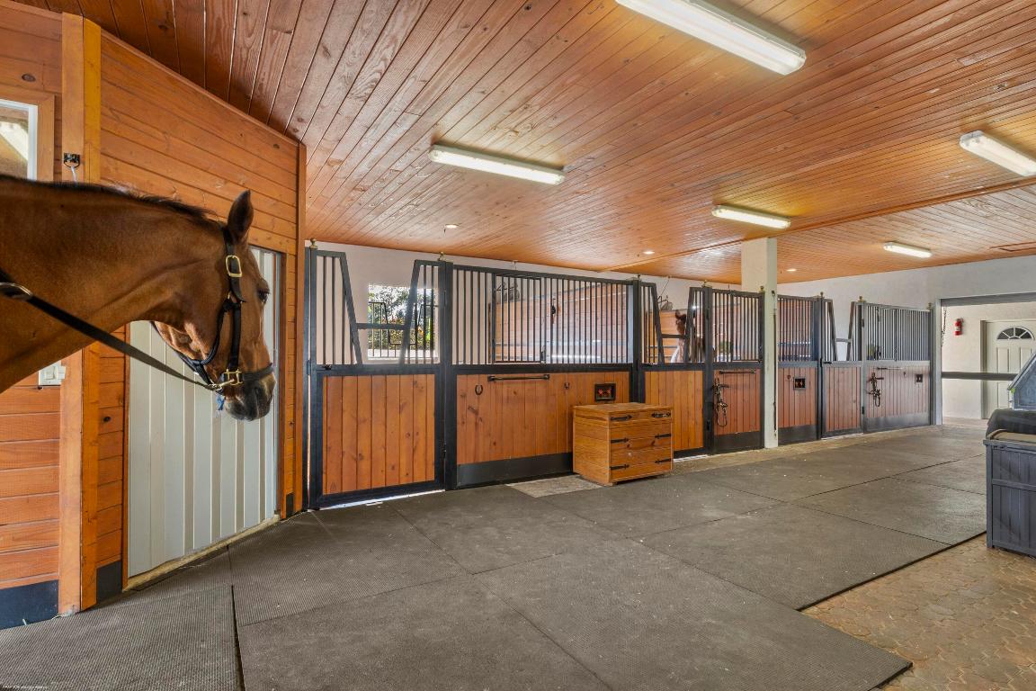 PALM BEACH POINT - Residential