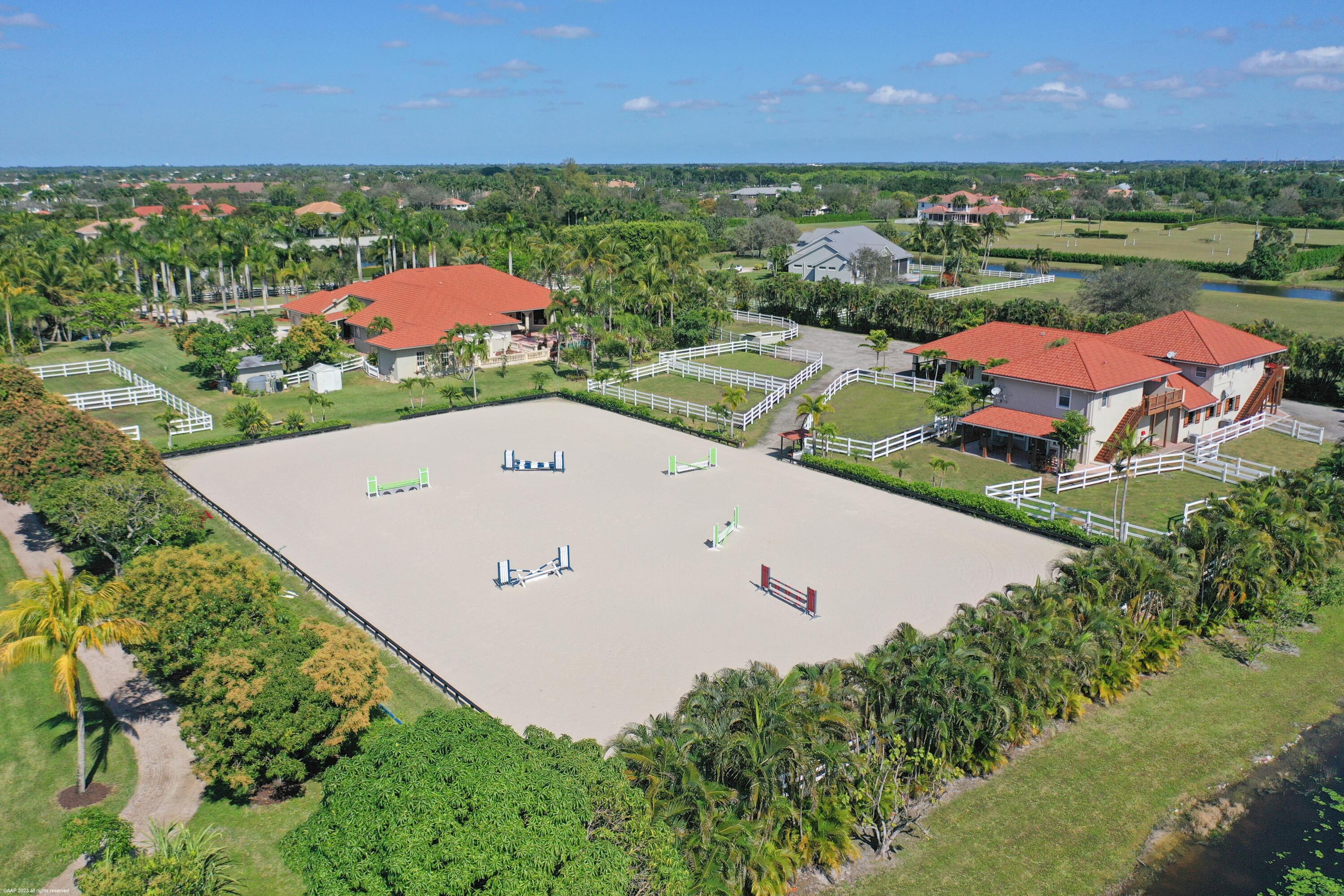 PALM BEACH POINT - Residential