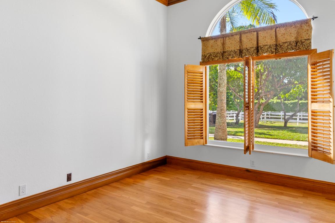 PALM BEACH POINT - Residential