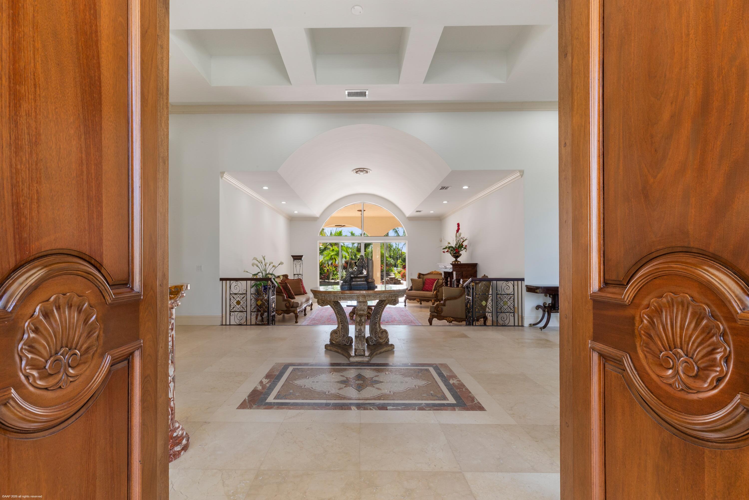 PALM BEACH POINT - Residential
