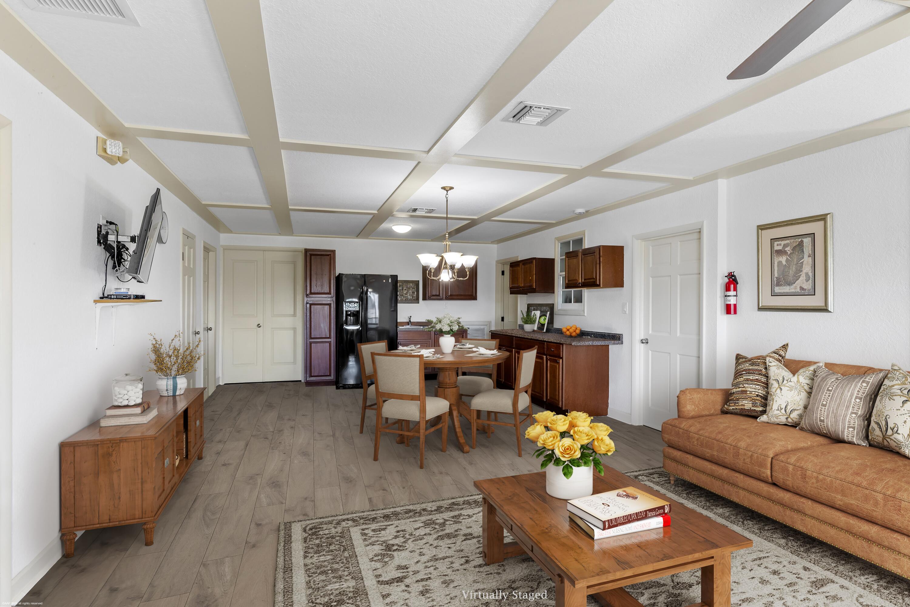 PALM BEACH POINT - Residential
