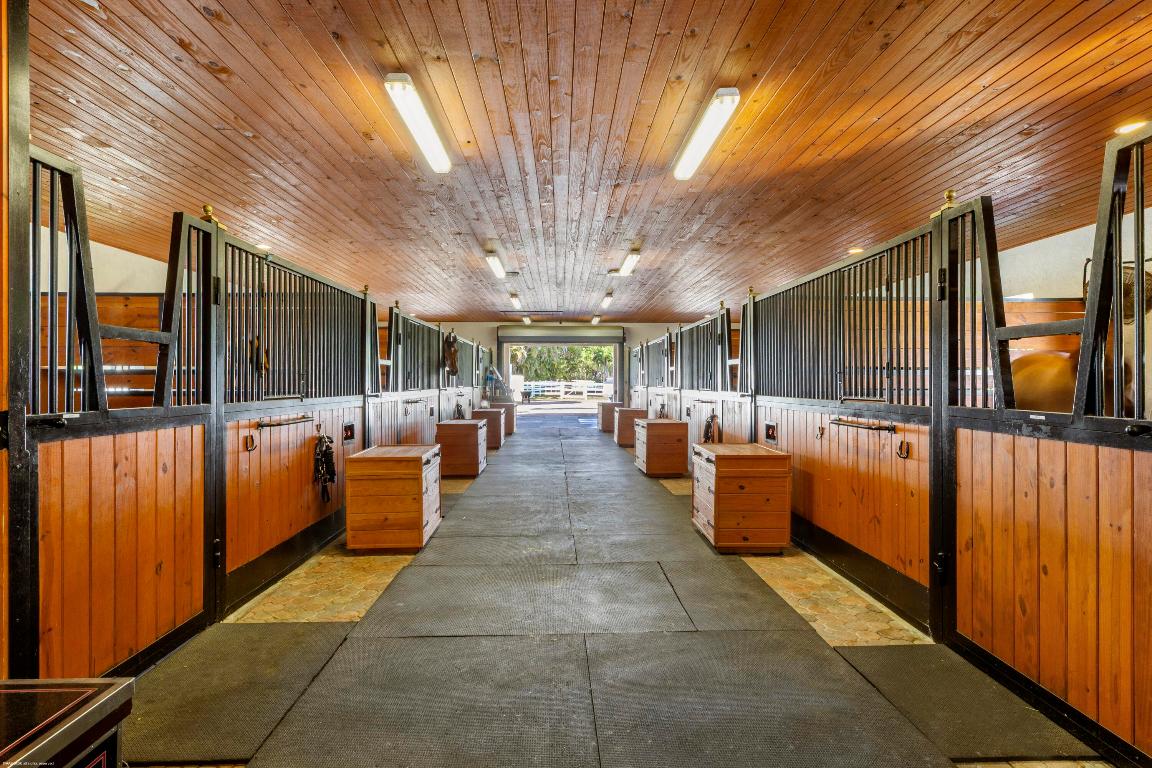 PALM BEACH POINT - Residential