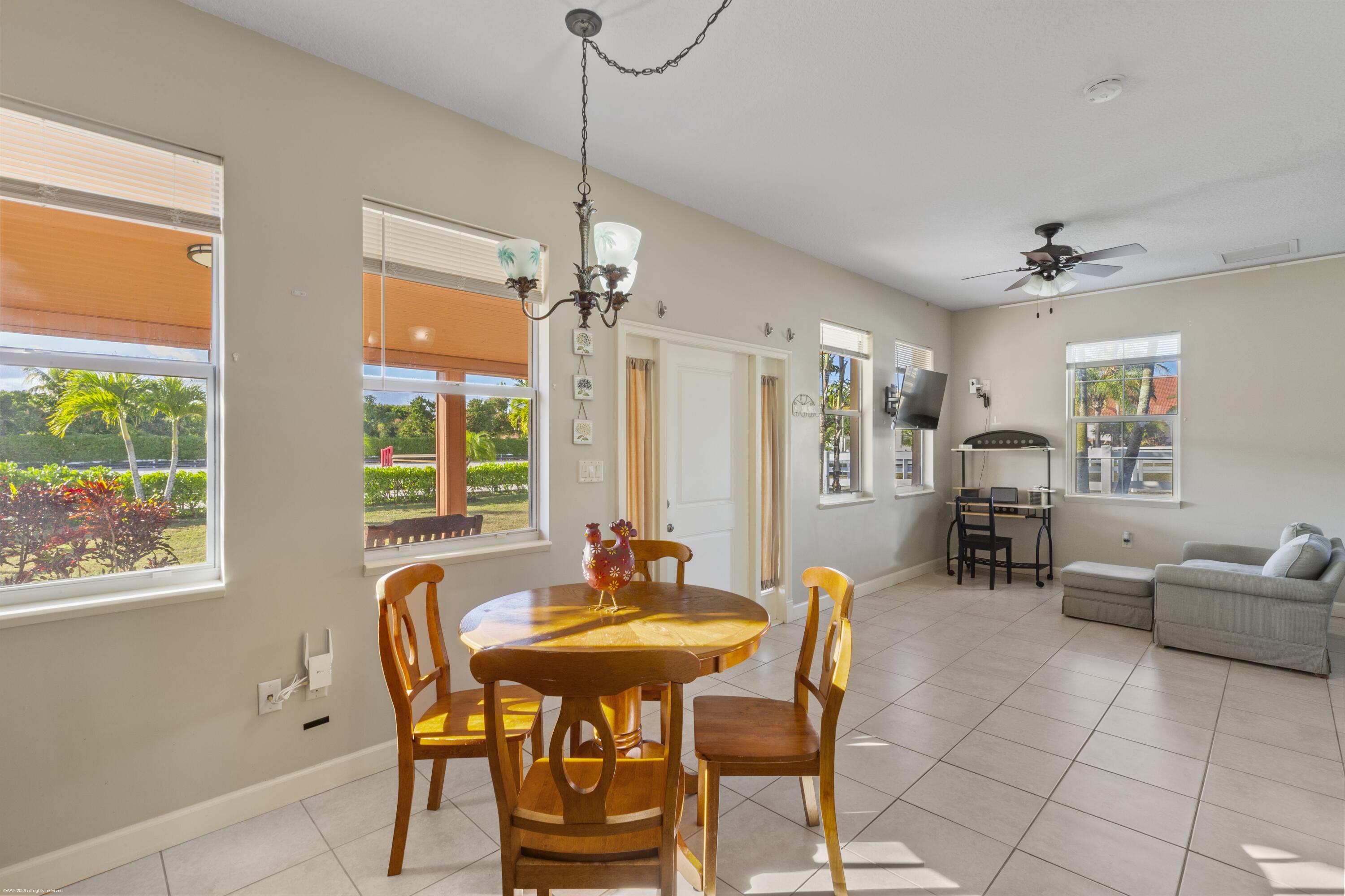 PALM BEACH POINT - Residential