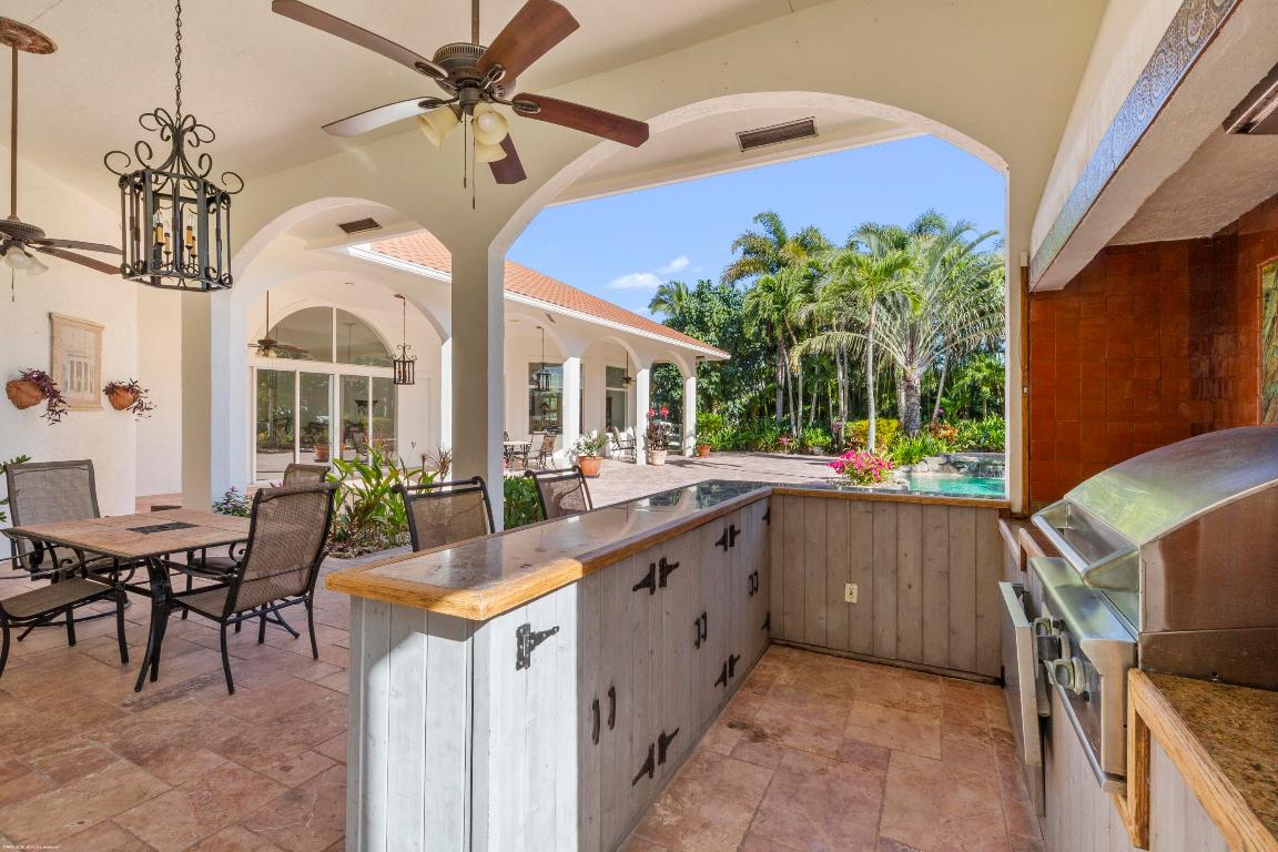 PALM BEACH POINT - Residential