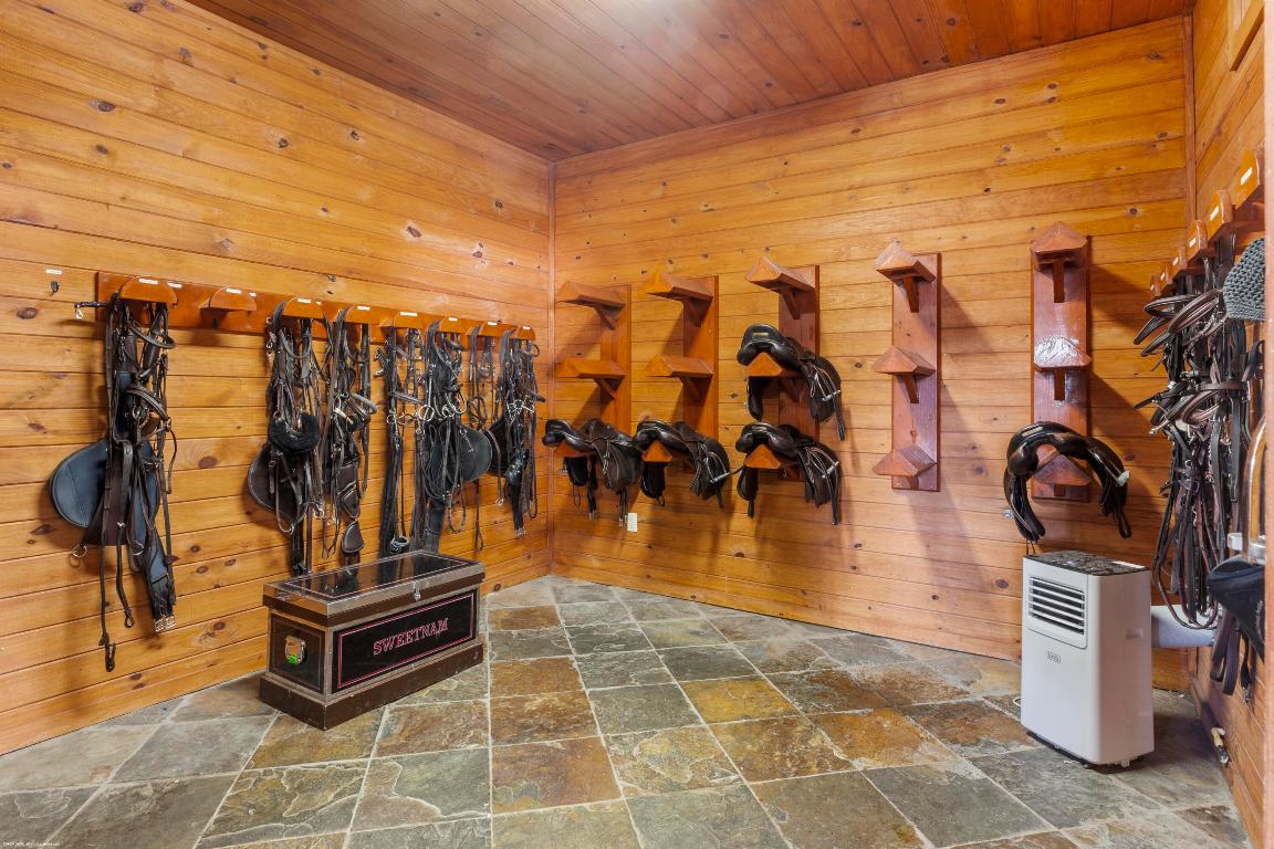 PALM BEACH POINT - Residential