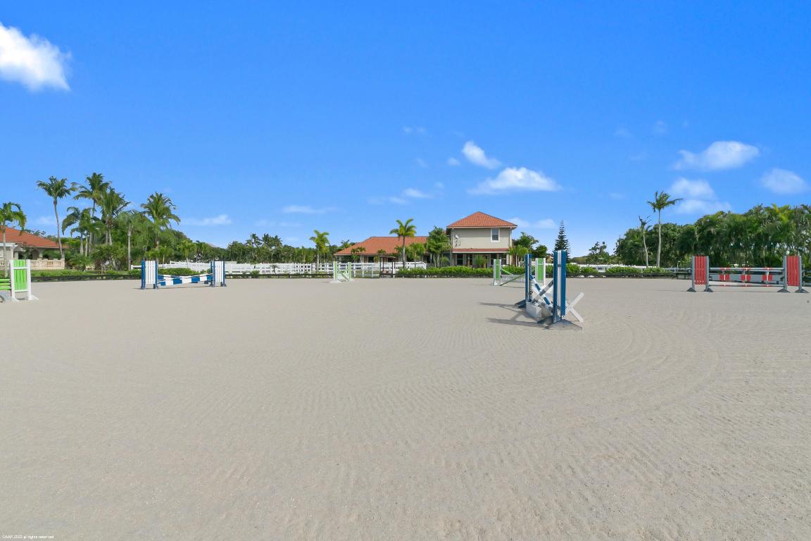 PALM BEACH POINT - Residential